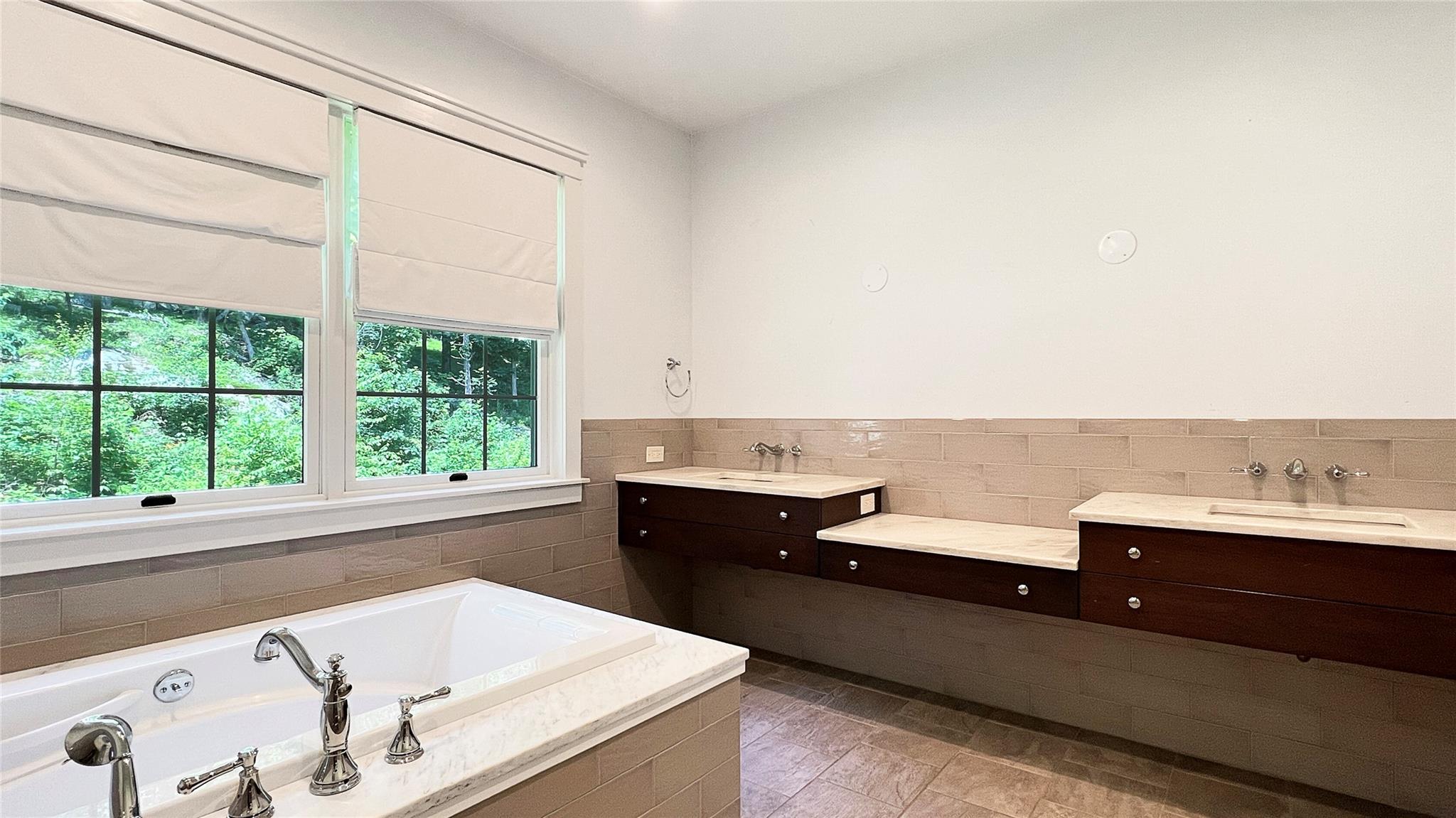 #9 photo, 33 Victoria Drive, Cold Spring , NY 10516