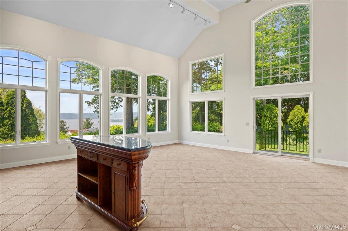 #19 photo, 9 Gualtiere Lane, Ossining , NY 10562