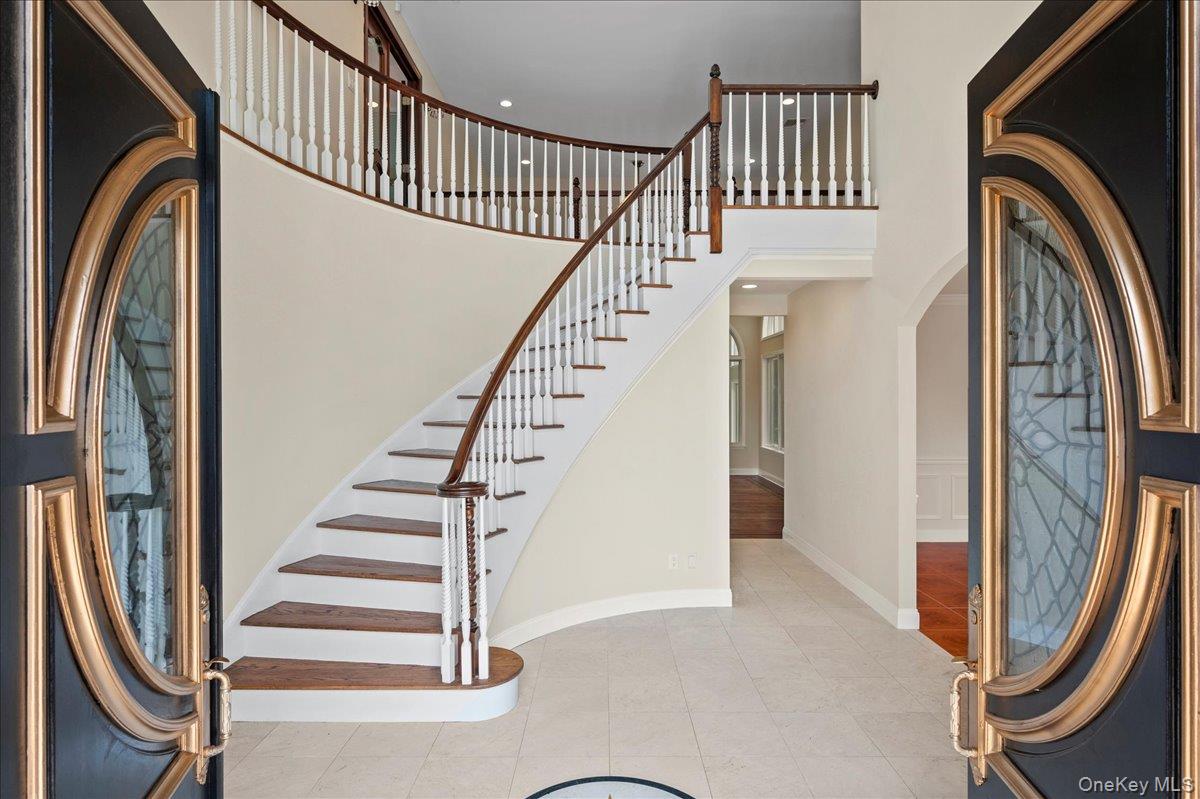 #4 photo, 9 Gualtiere Lane, Ossining , NY 10562