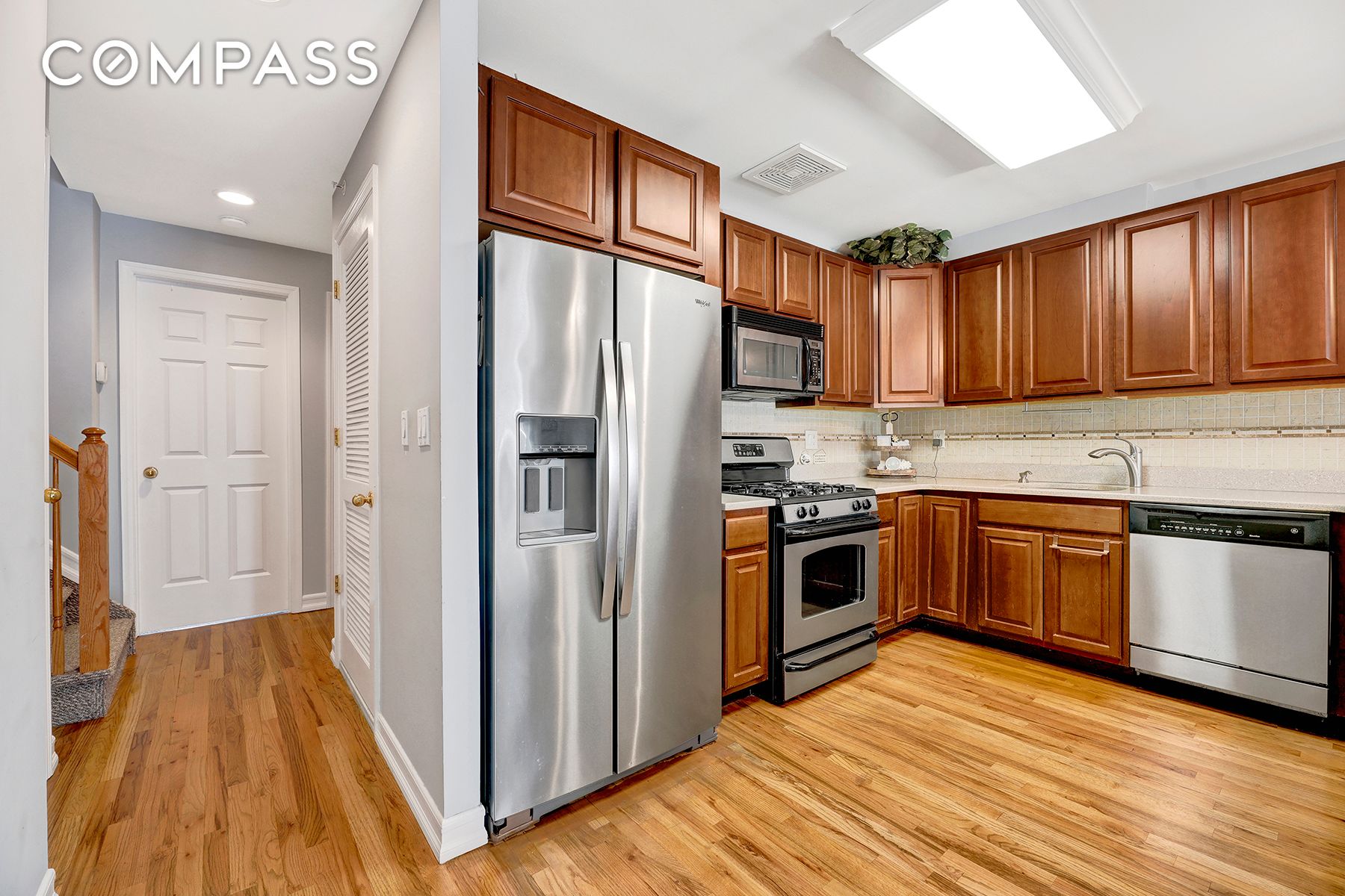 #21 photo, 10220 Rockaway Beach Boulevard, クイーンズ区 Rockaway Beach , NY 11694