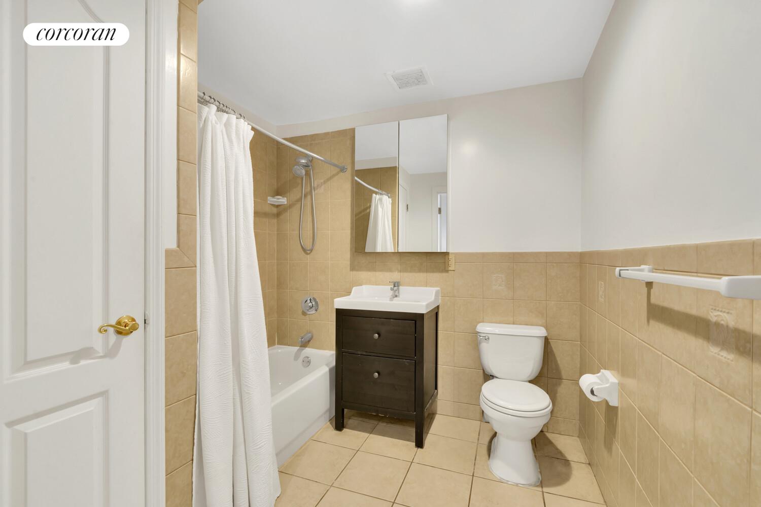 #10 photo, 19-19 24TH Avenue, クイーンズ区 Ditmars Steinway , NY 11102