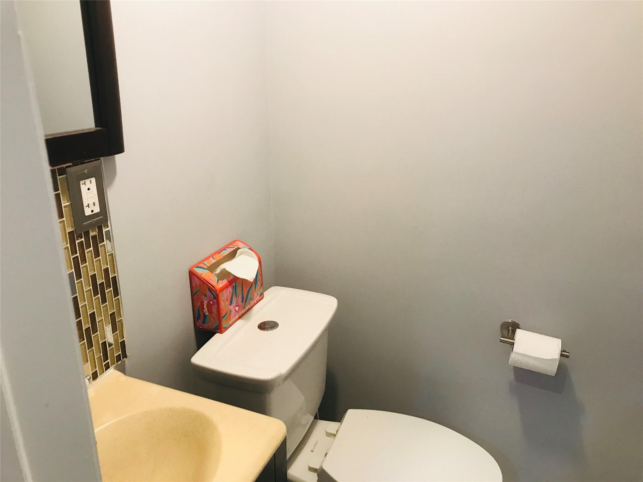 #13 photo, 92-38 77th Street, クイーンズ区 Woodhaven , NY 11421