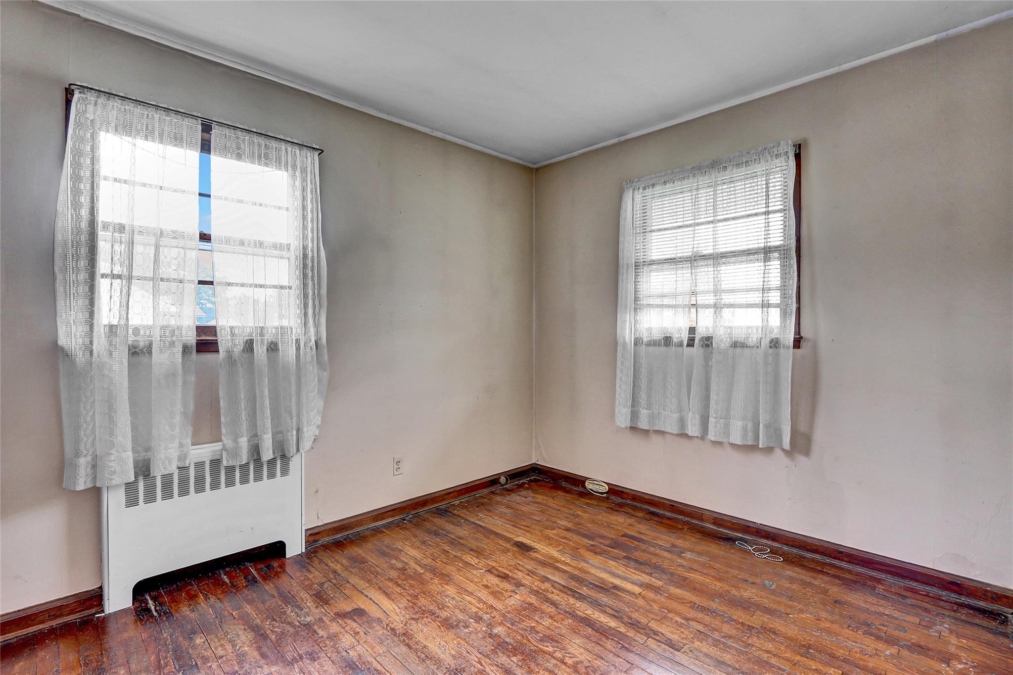 #13 photo, 70 Nevada Street, ナッソー郡 Hicksville , NY 11801