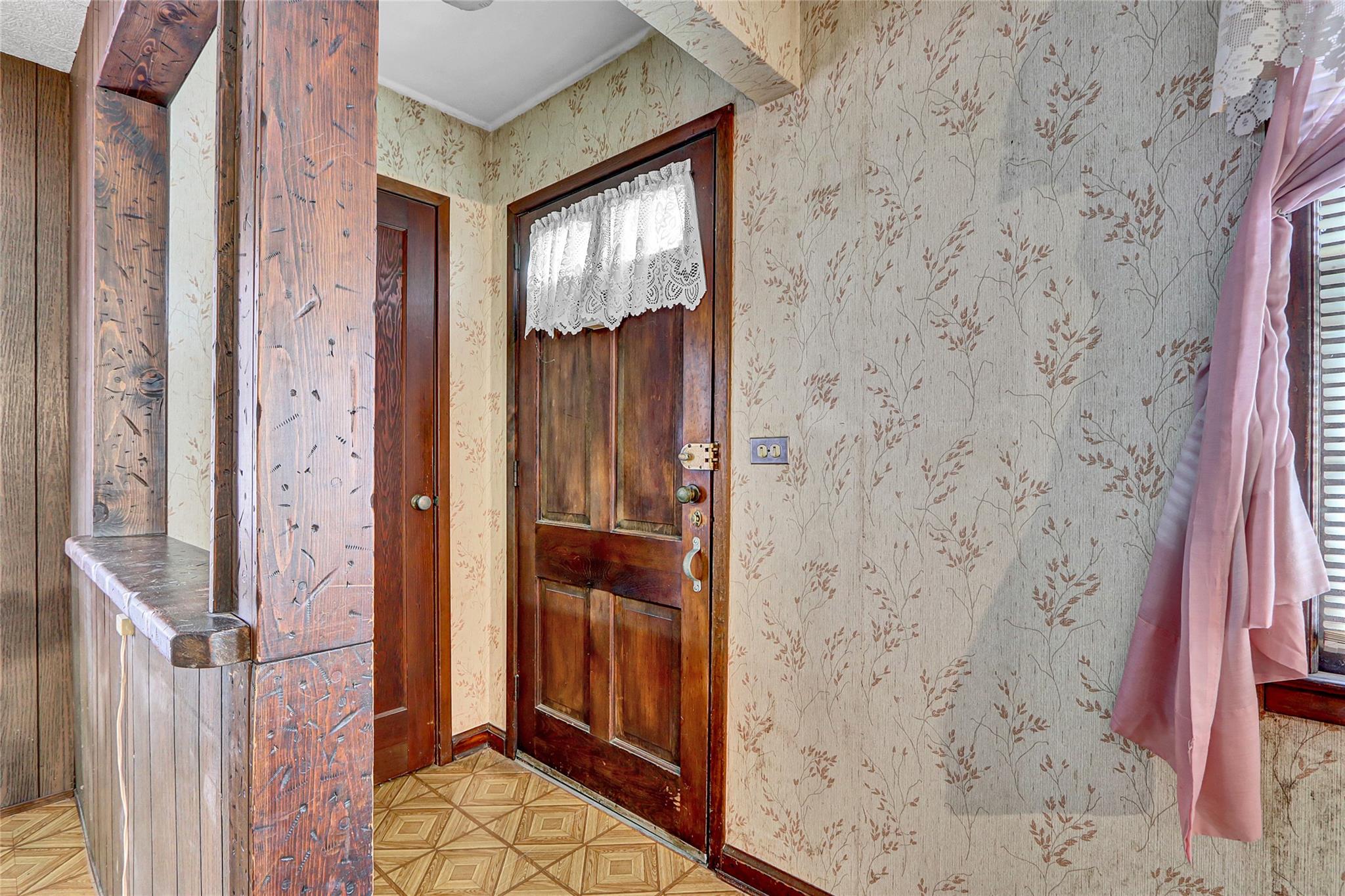 #5 photo, 70 Nevada Street, ナッソー郡 Hicksville , NY 11801