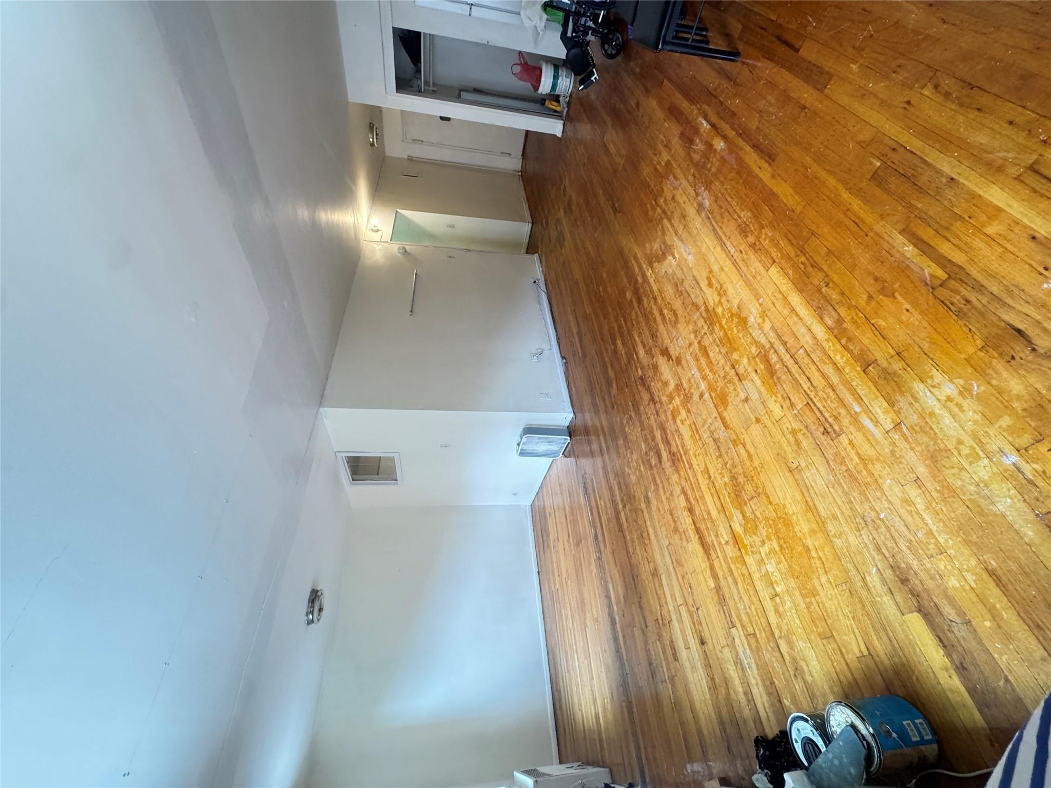 #4 photo, 3825 Parsons Boulevard, Flushing , NY 11354