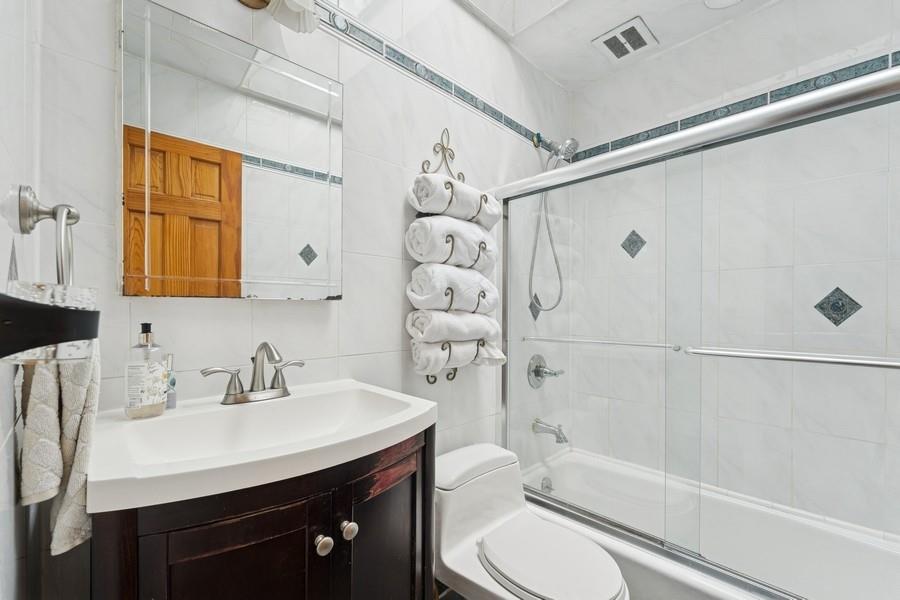 #10 photo, 3211 204th Street, كوينز Bayside , NY 11361