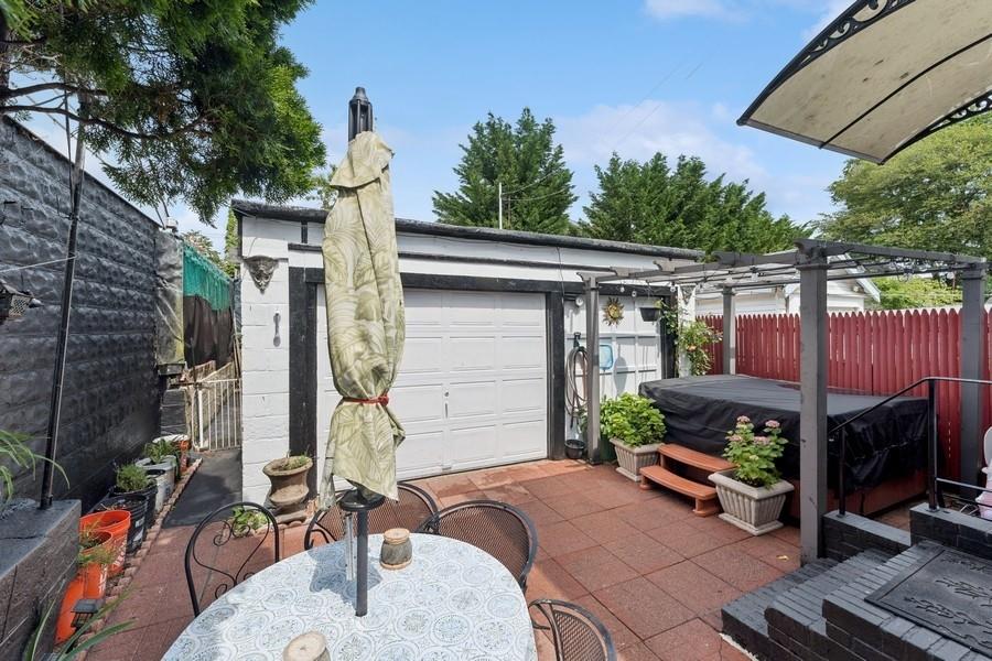 #16 photo, 3211 204th Street, كوينز Bayside , NY 11361