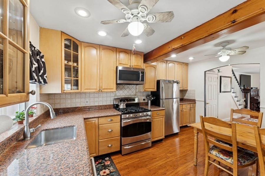 #9 photo, 3211 204th Street, كوينز Bayside , NY 11361