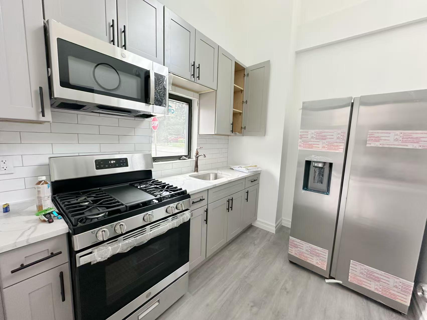 #11 photo, 33-03 213th Street, クイーンズ区 Bayside , NY 11361