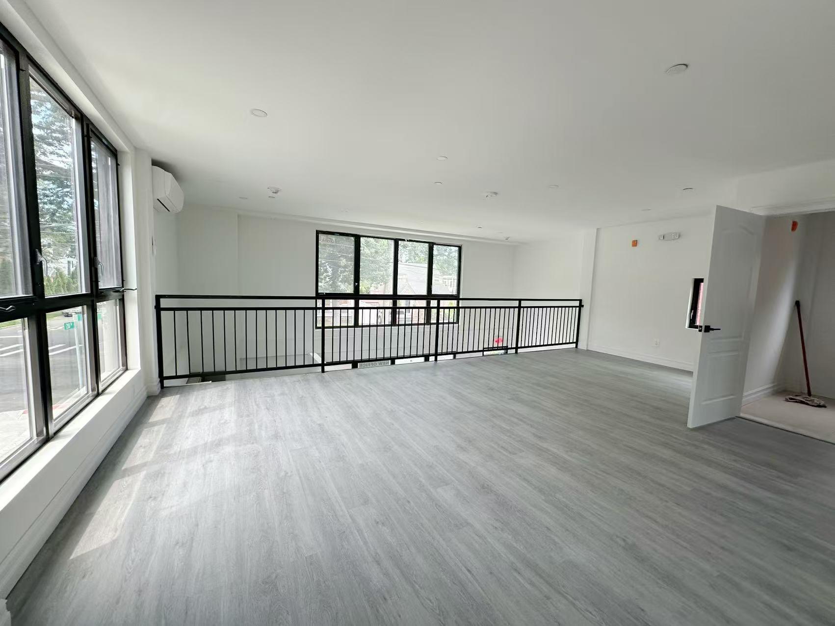 #12 photo, 33-03 213th Street, クイーンズ区 Bayside , NY 11361