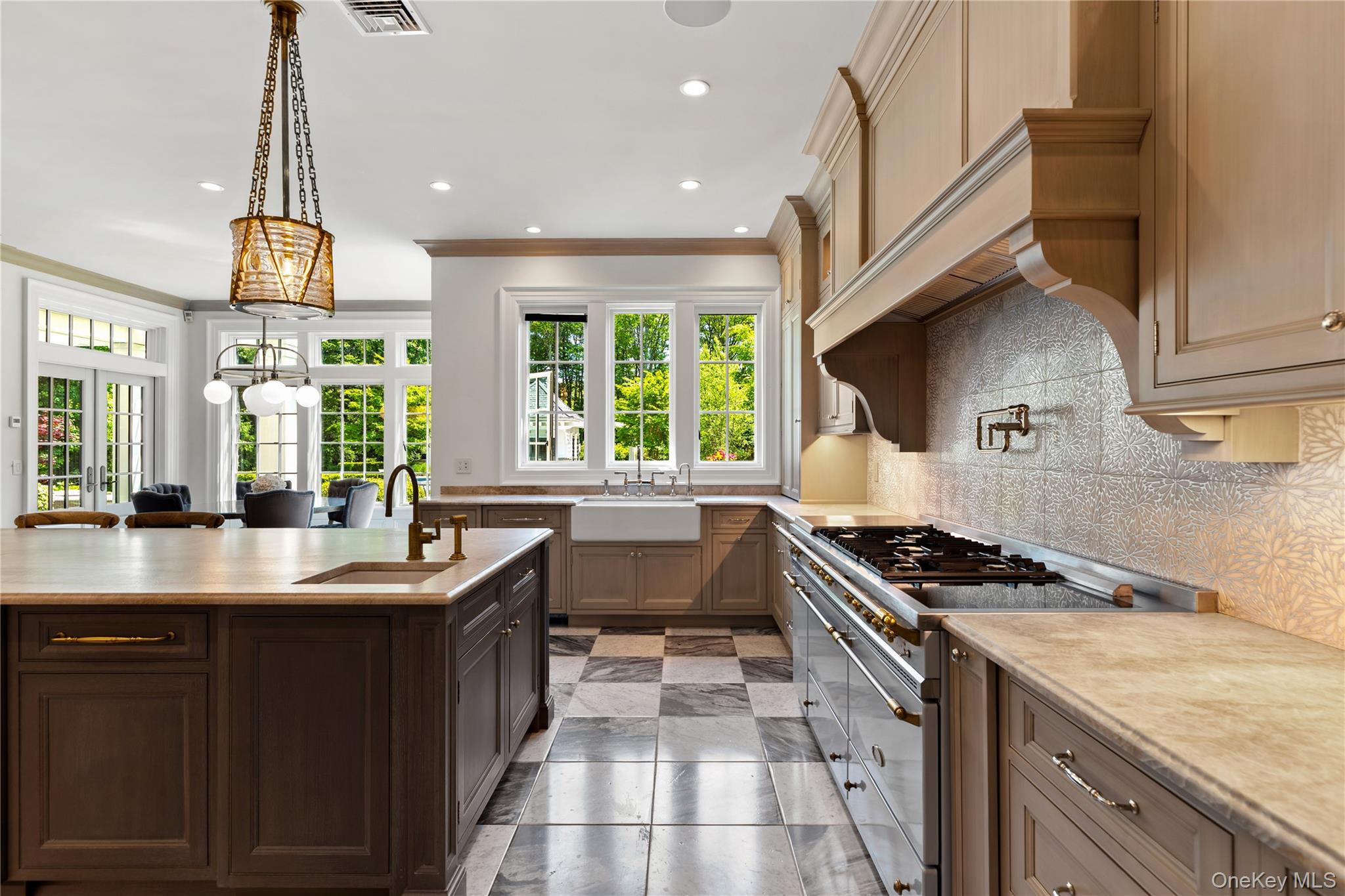 #15 photo, 22 Terrace Court, ナッソー郡 Old Westbury , NY 11568