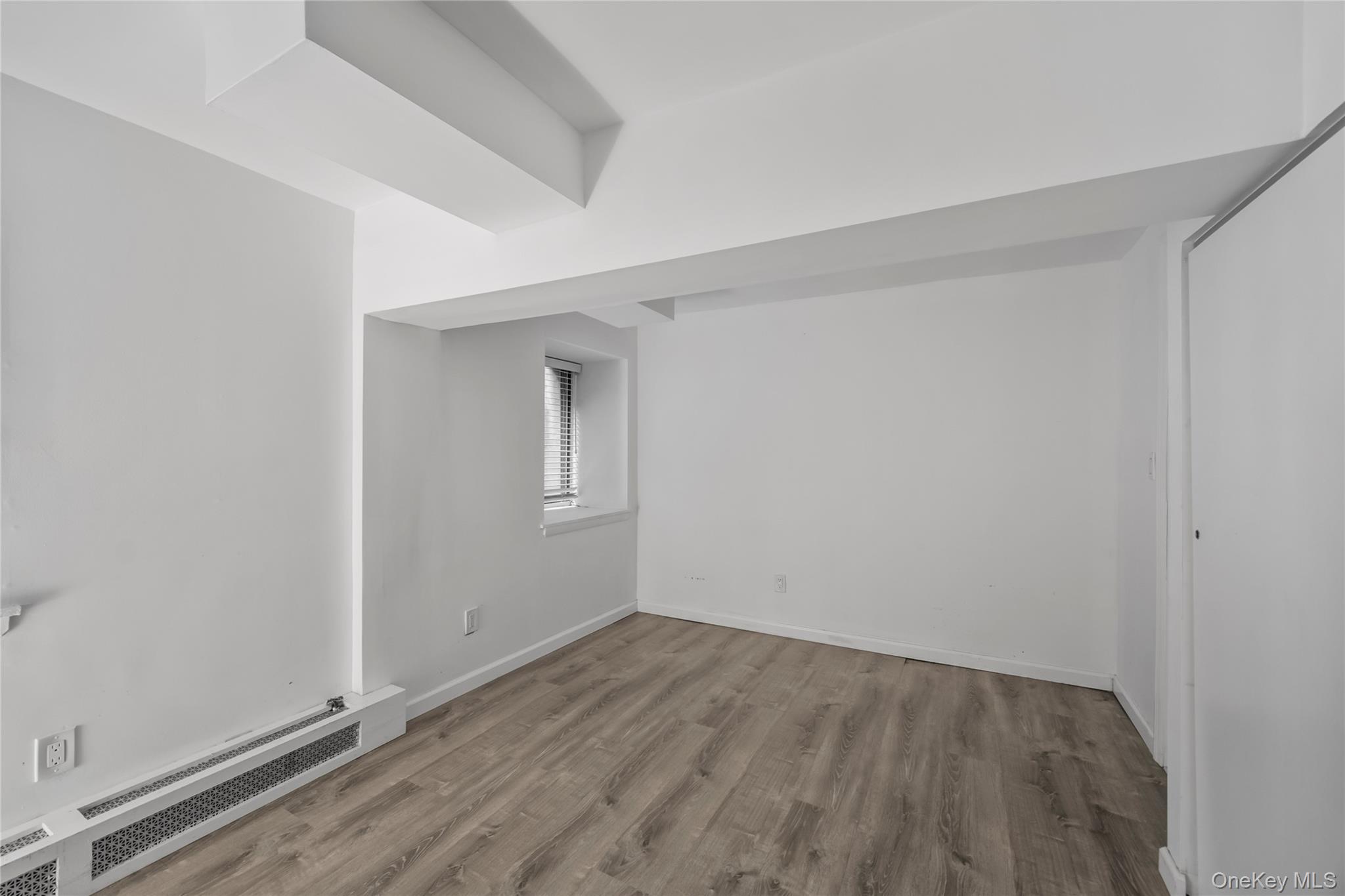 #15 photo, 1440 Boston Post, 紐約州 Larchmont , NY 10543