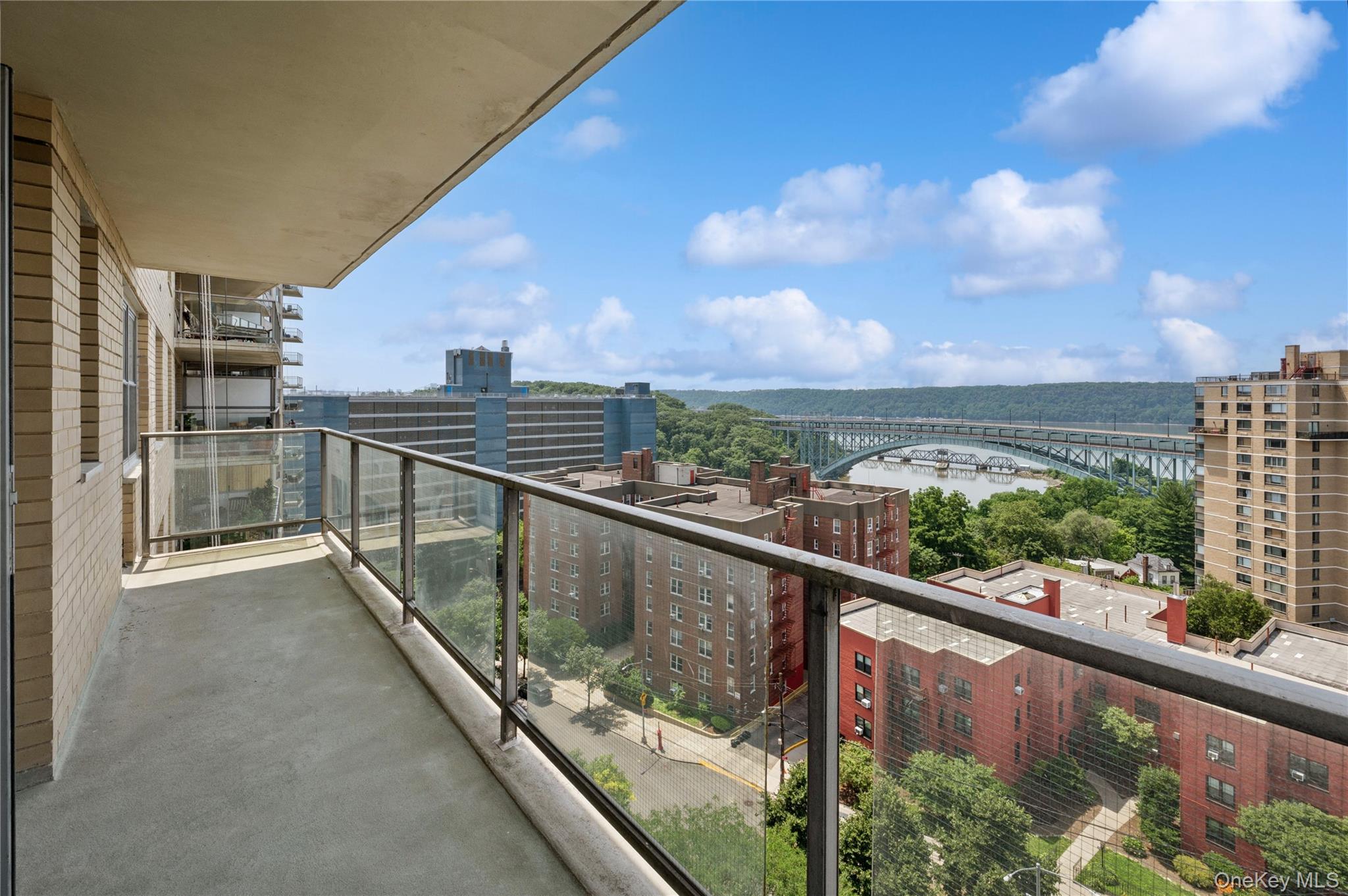 #13 photo, 2500 Johnson Avenue, ブロンクス区 Bronx , NY 10463