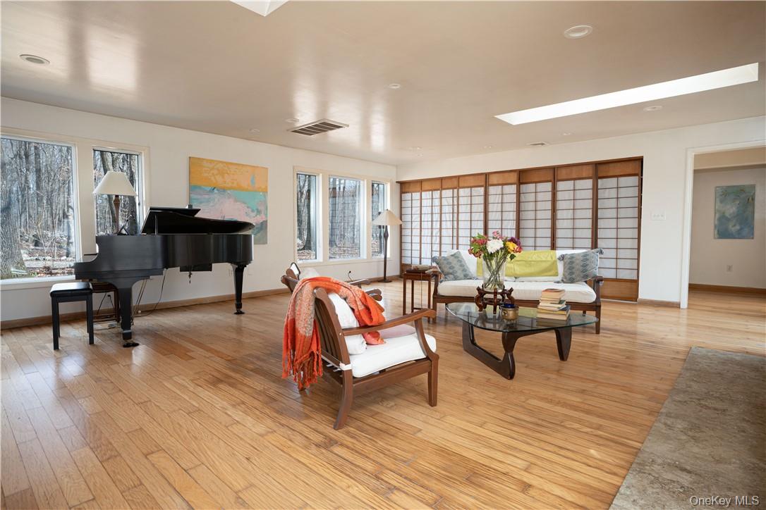 #9 photo, 15 Cox Drive, Warwick , NY 10950