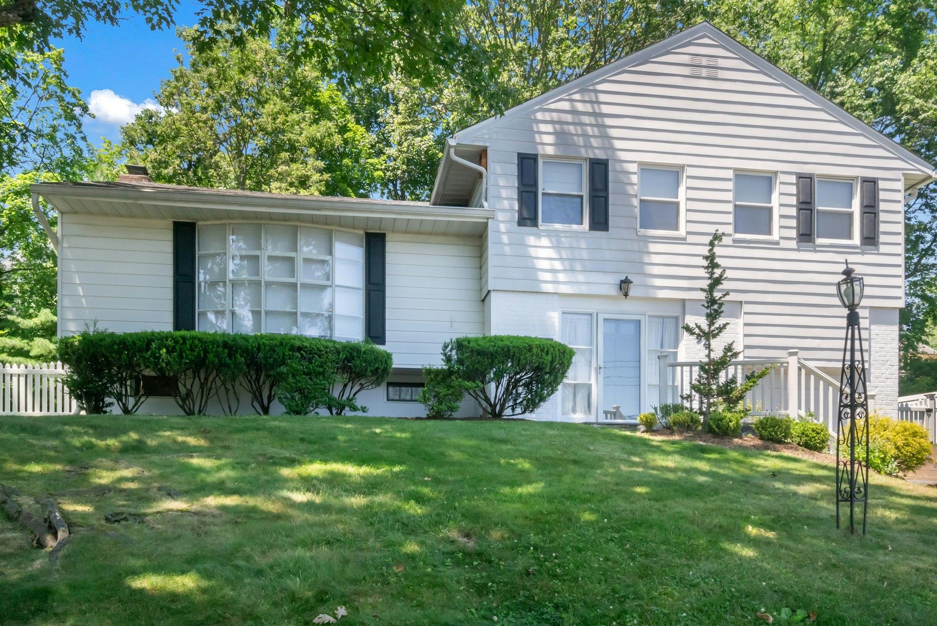 #1 photo, 92 Wiltshire Road, 紐約州 Scarsdale , NY 10583
