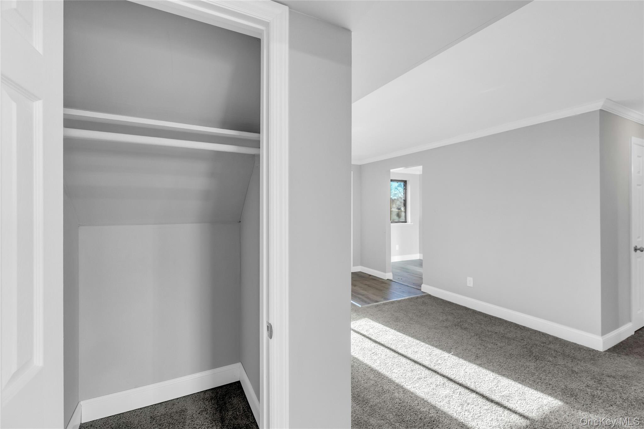 #10 photo, 35 Newbrook, サフォーク郡 Bay Shore , NY 11706