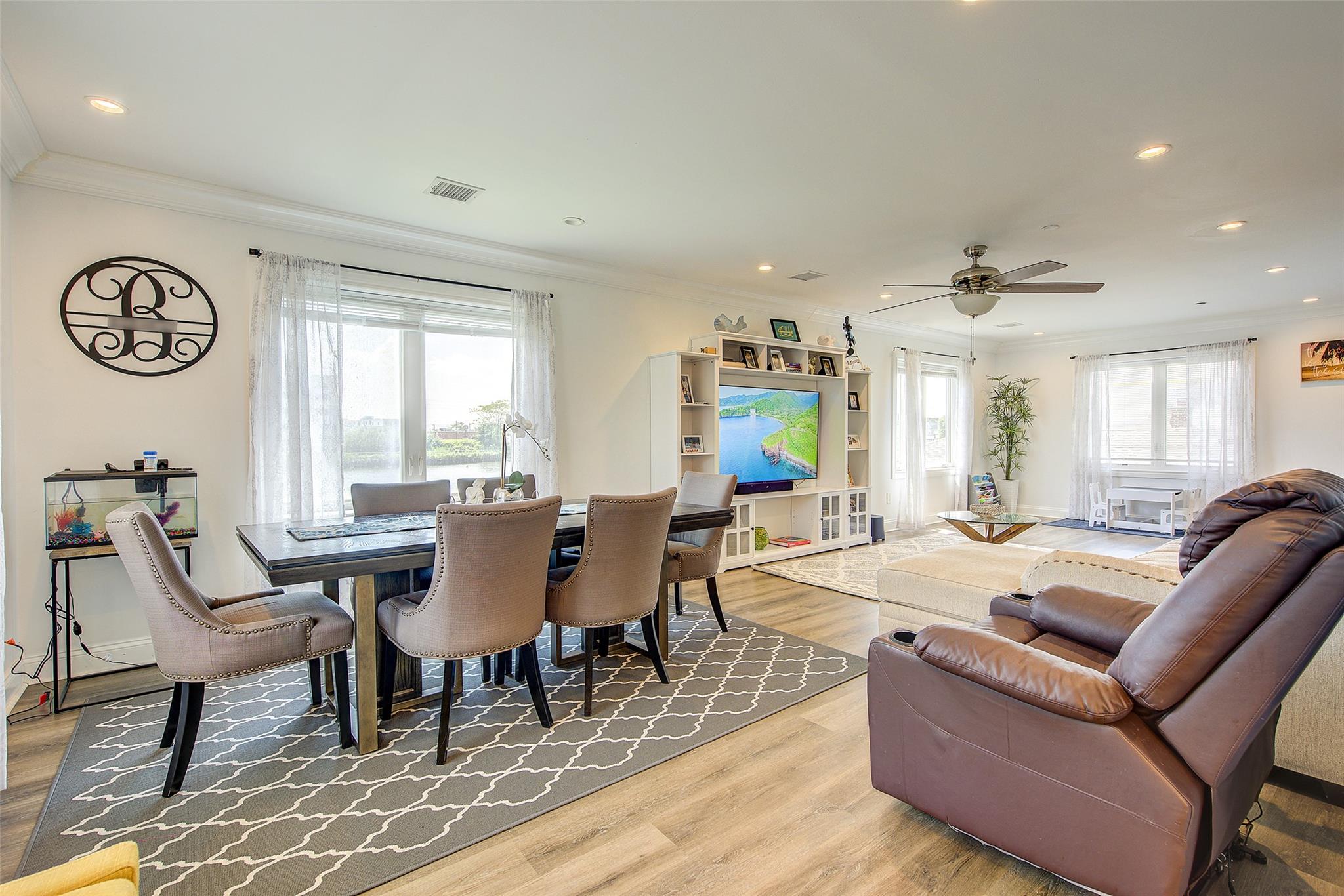 #17 photo, 615 Pearl Street, ナッソー郡 Oceanside , NY 11572