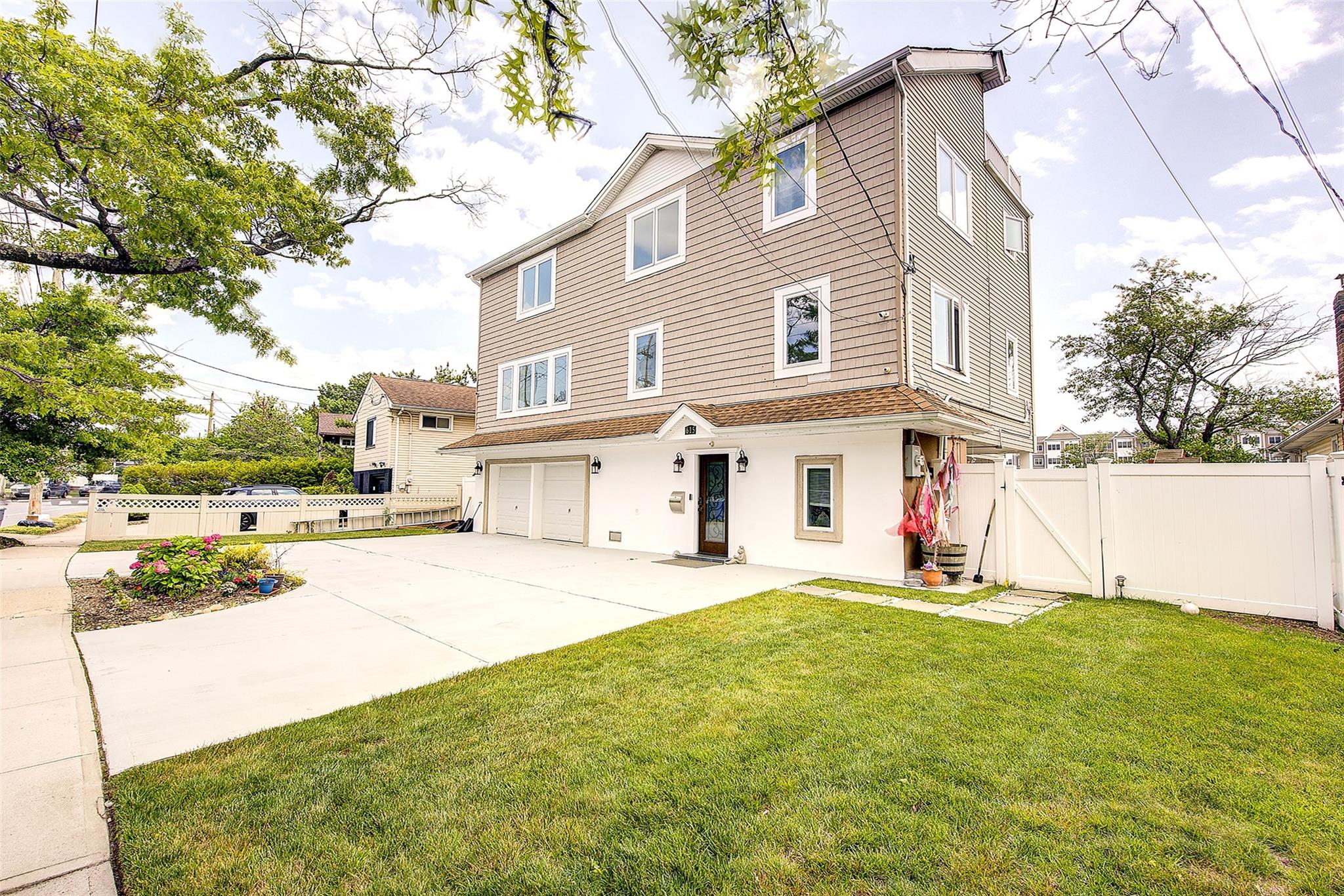 #4 photo, 615 Pearl Street, ナッソー郡 Oceanside , NY 11572