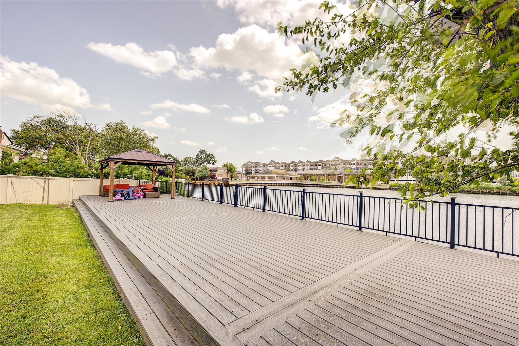 #7 photo, 615 Pearl Street, ナッソー郡 Oceanside , NY 11572