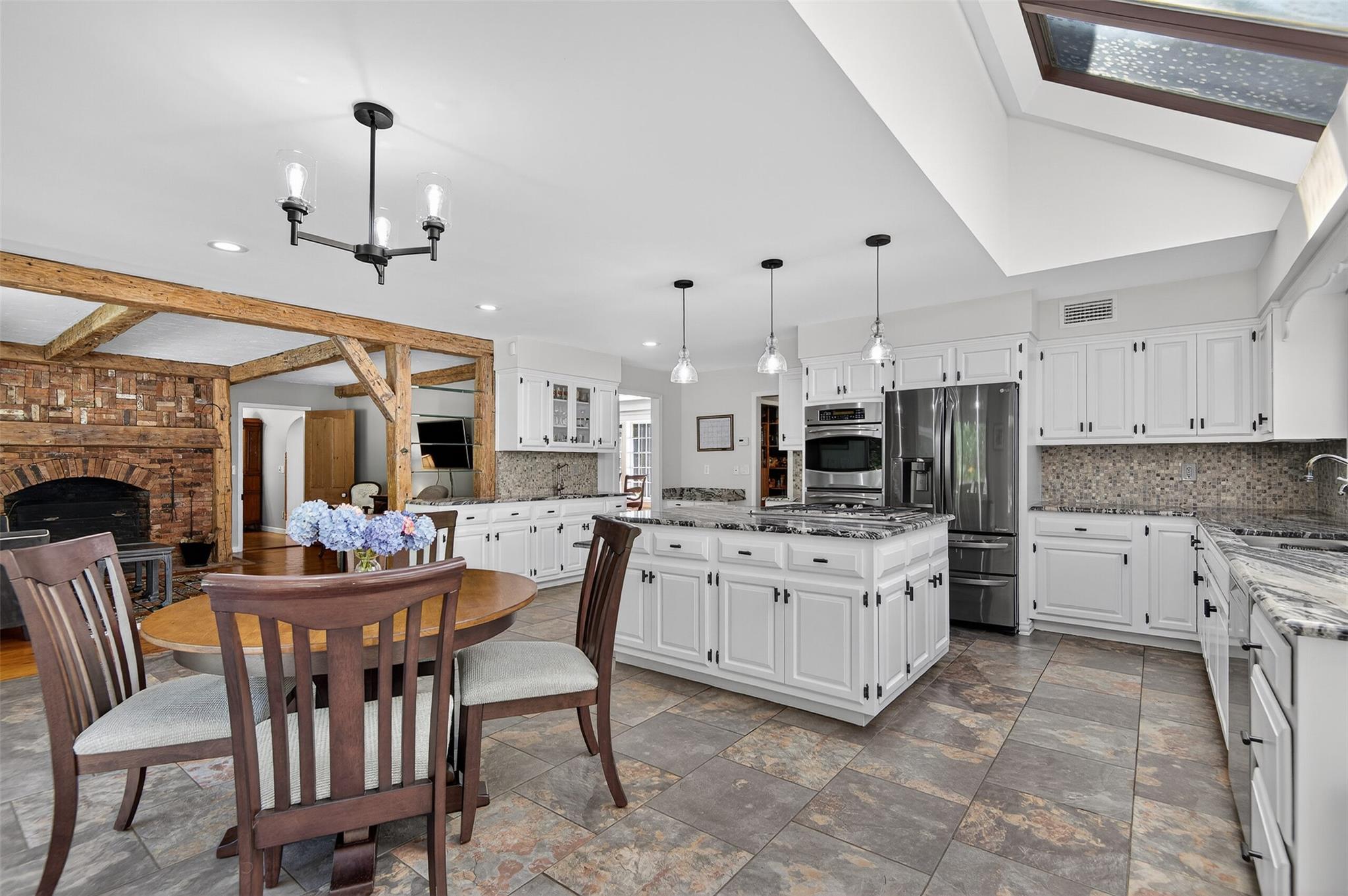 #14 photo, 353 Split Rock Road, ナッソー郡 Syosset , NY 11791