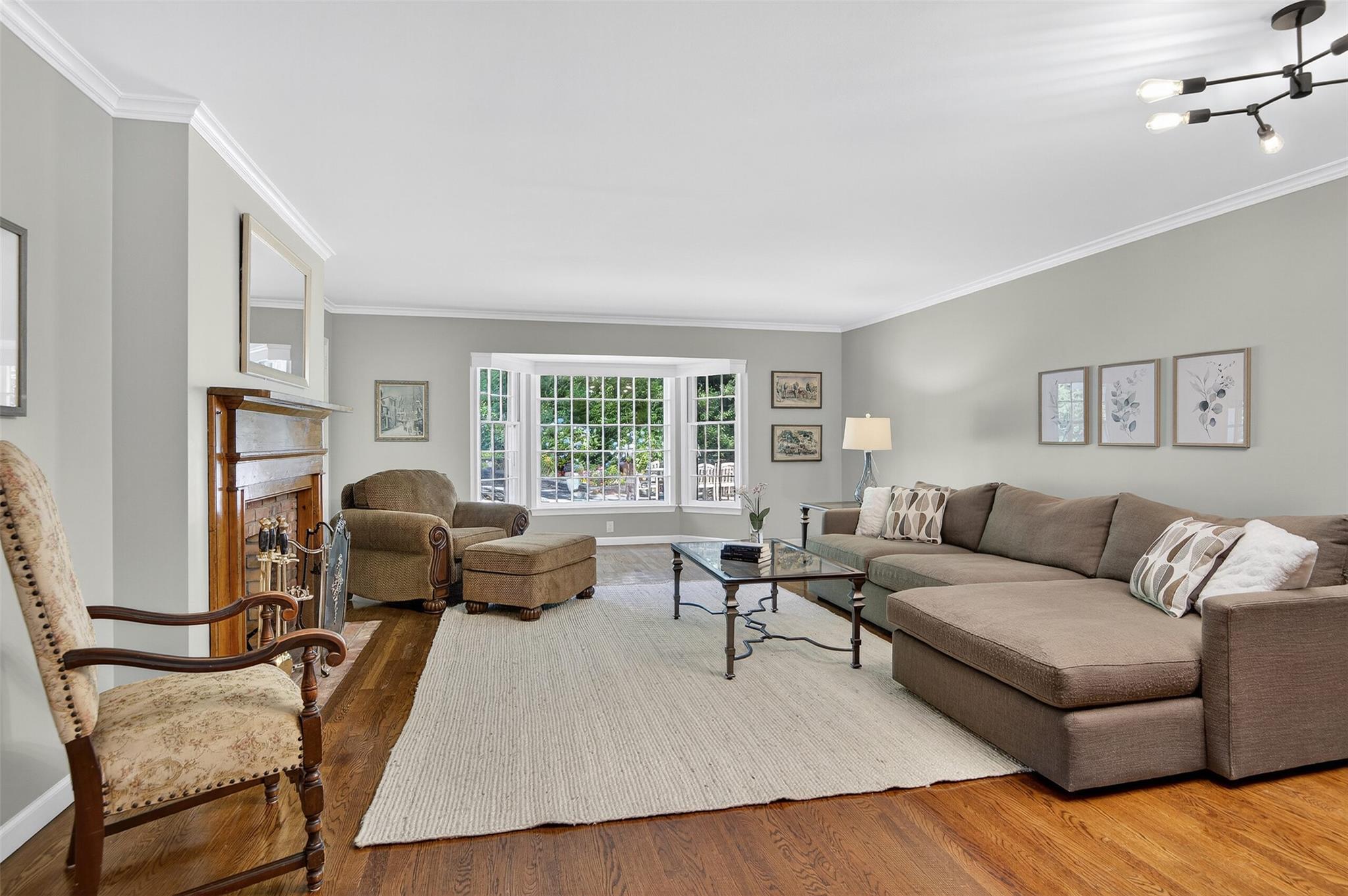 #7 photo, 353 Split Rock Road, ナッソー郡 Syosset , NY 11791