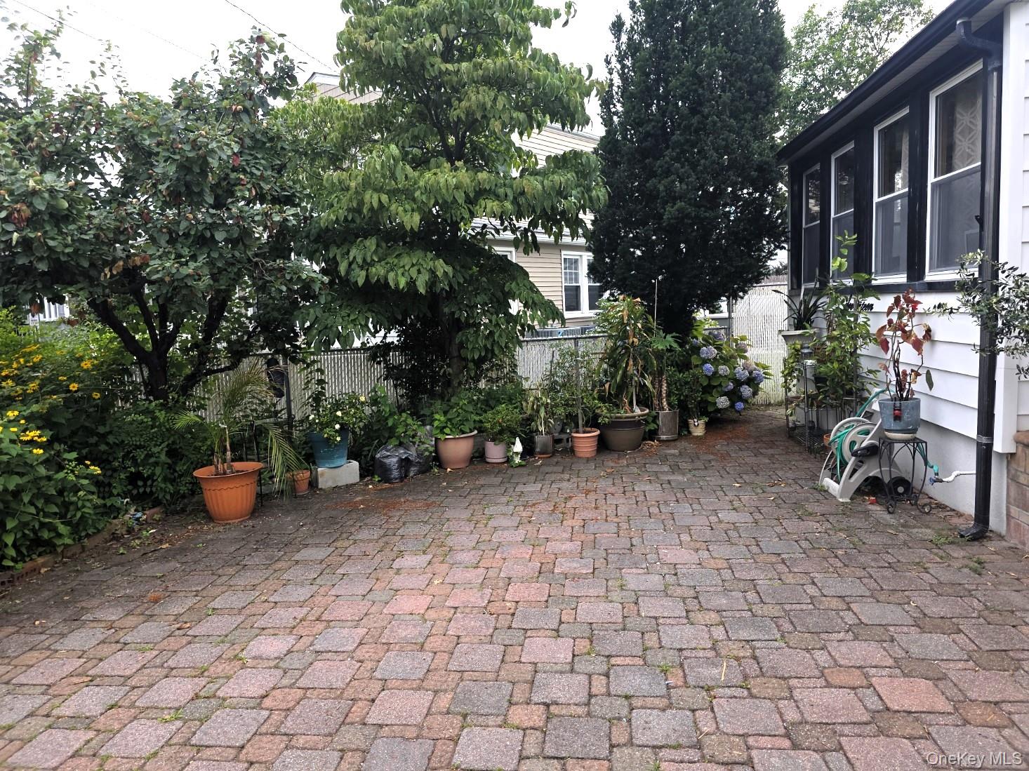 #3 photo, 17 June Avenue, ナッソー郡 Bayville , NY 11709