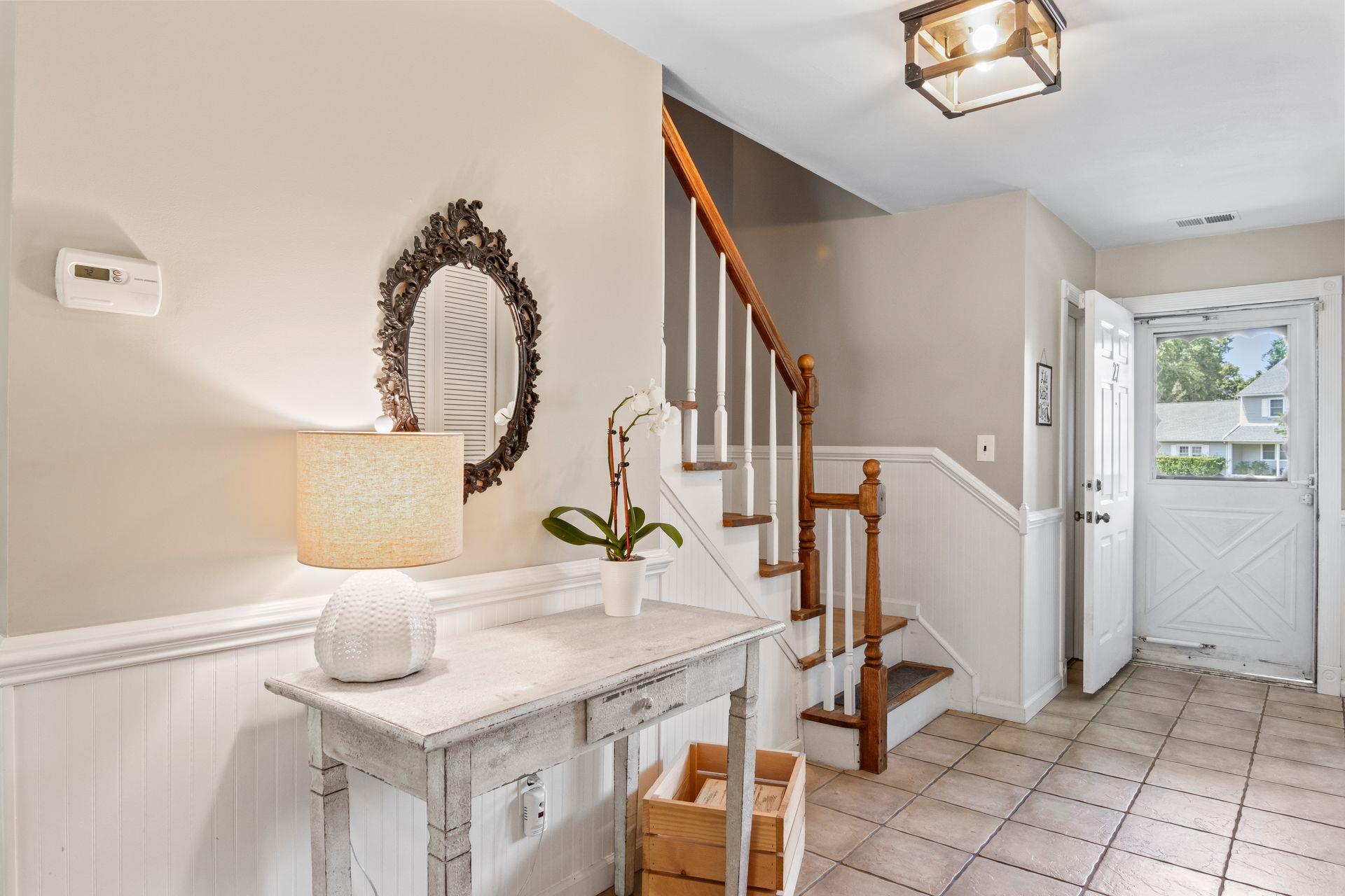 #1 photo, 27 Meadow Court, سوفولك Huntington Station , NY 11746