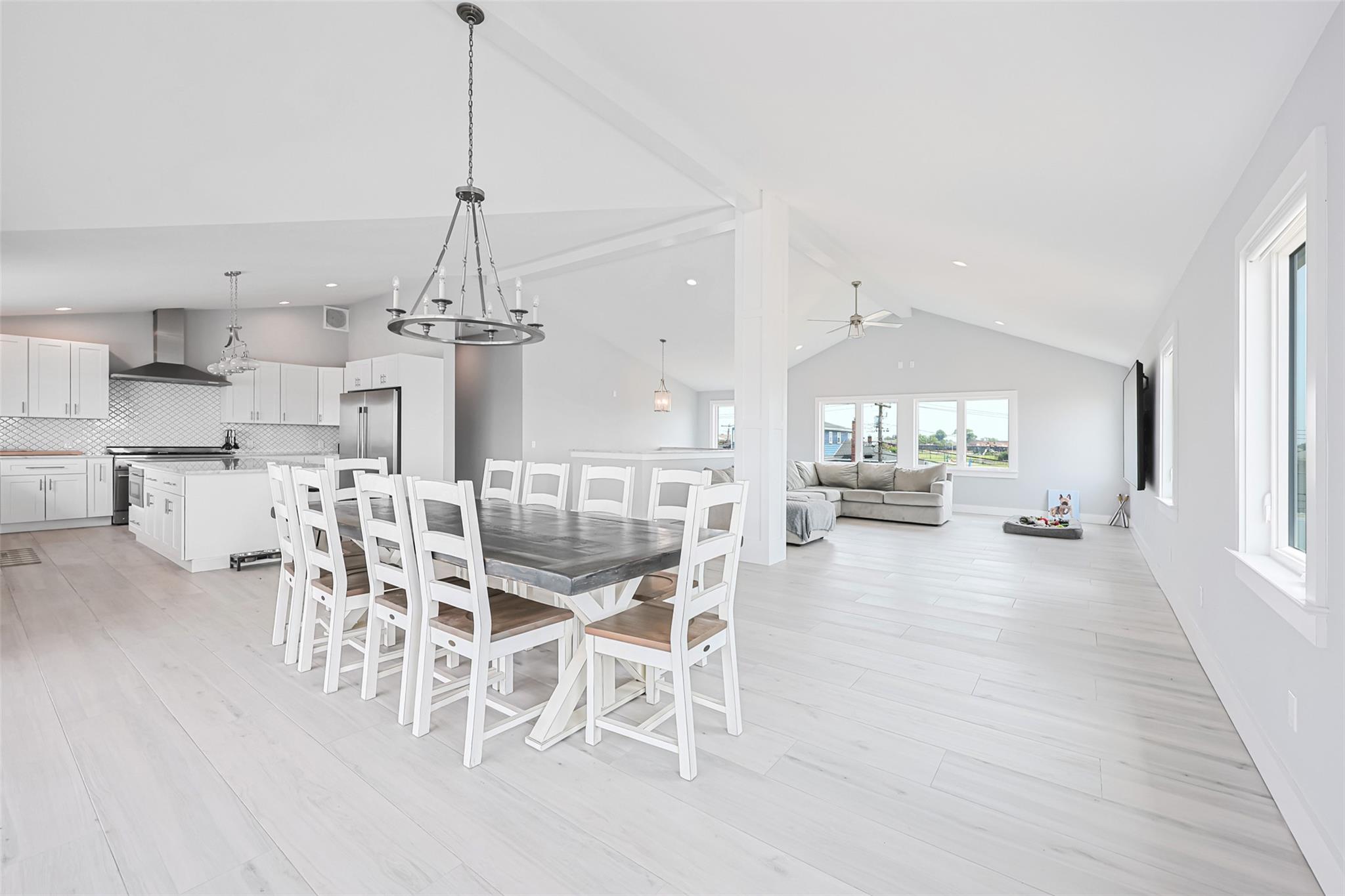 #10 photo, 390 E Shore Road, サフォーク郡 Lindenhurst , NY 11757