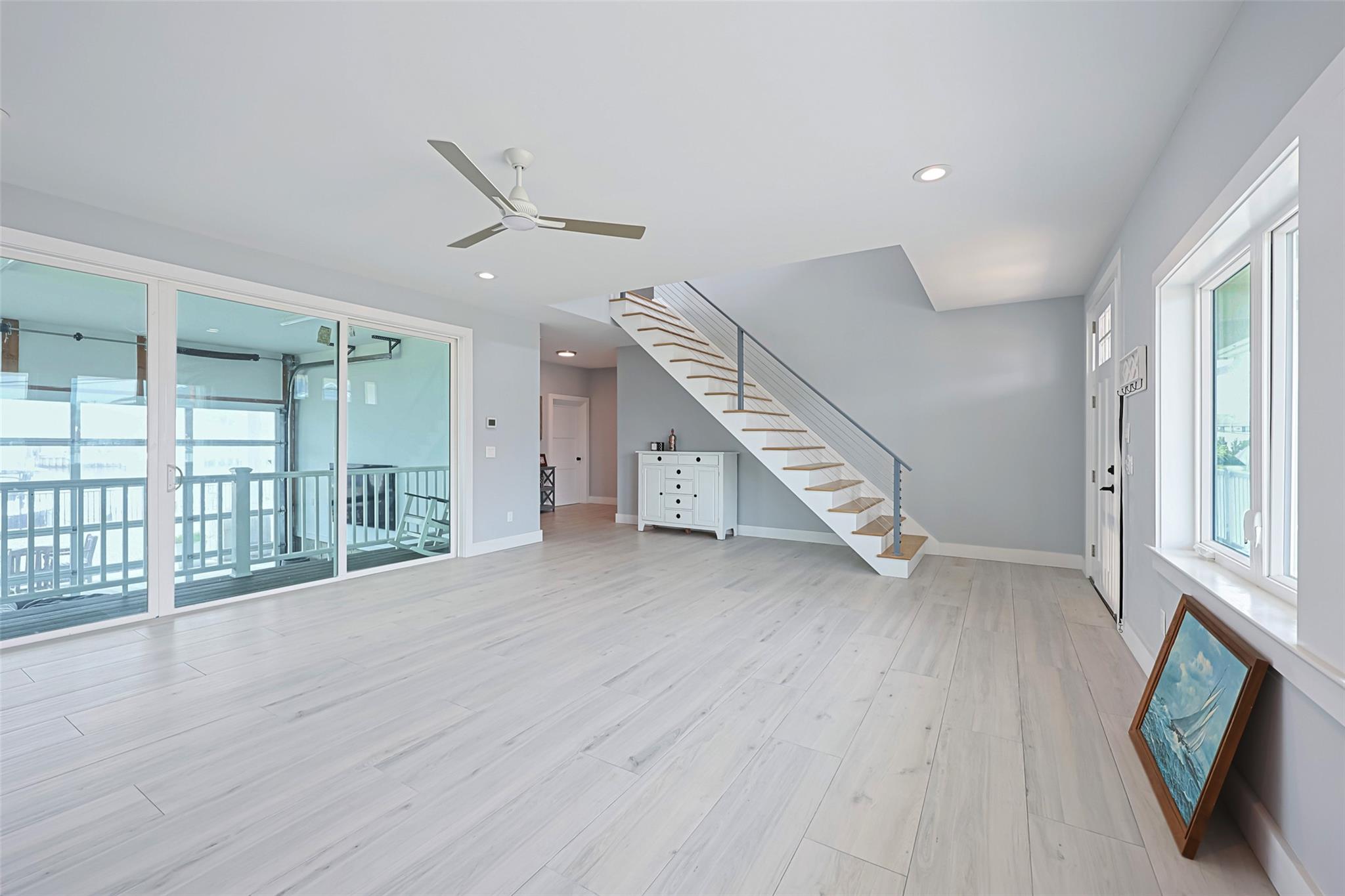 #18 photo, 390 E Shore Road, サフォーク郡 Lindenhurst , NY 11757