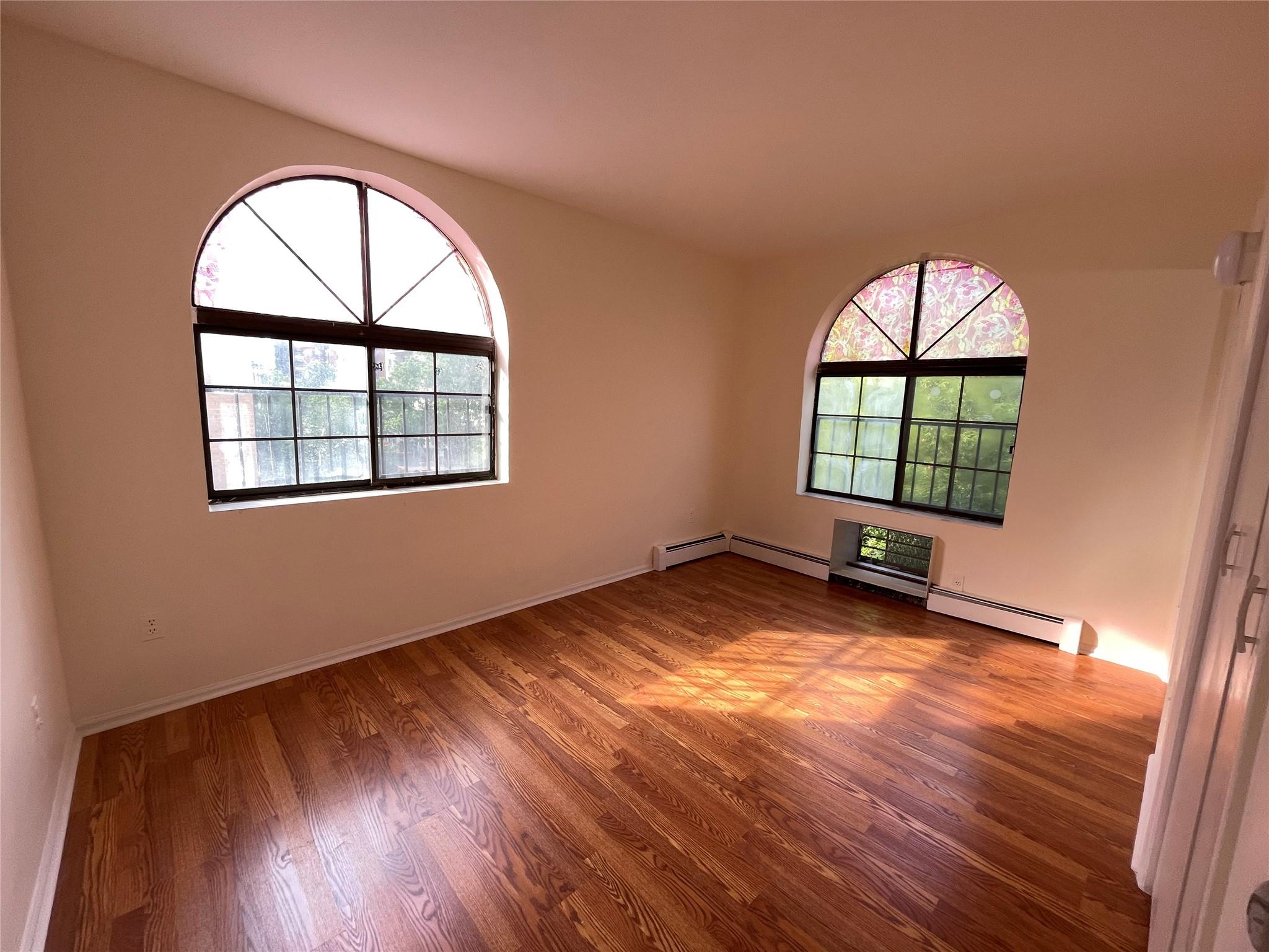 #3 photo, 4260 Colden Street, クイーンズ区 Flushing , NY 11355