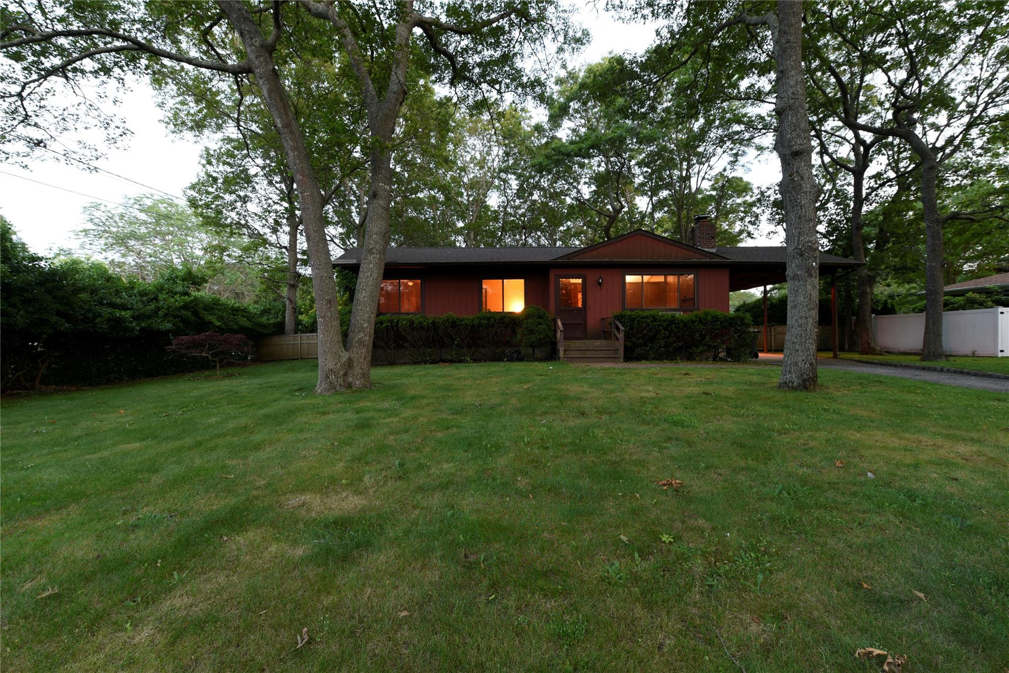 #1 photo, 17 Hubbard Lane, Hampton Bays , NY 11946