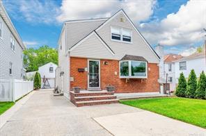 #1 photo, 252-14 82 Road, Bellerose , NY 11426