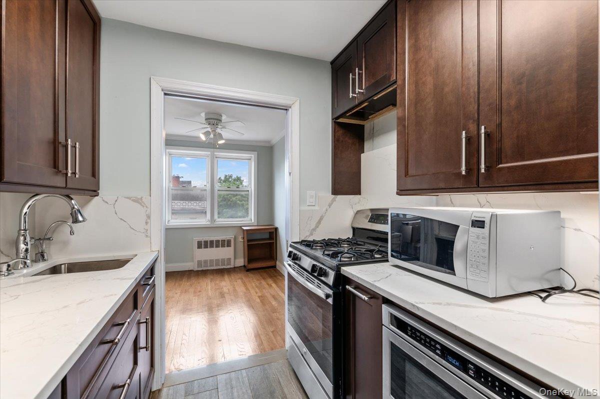 #11 photo, 833 Central Avenue, クイーンズ区 Far Rockaway , NY 11691