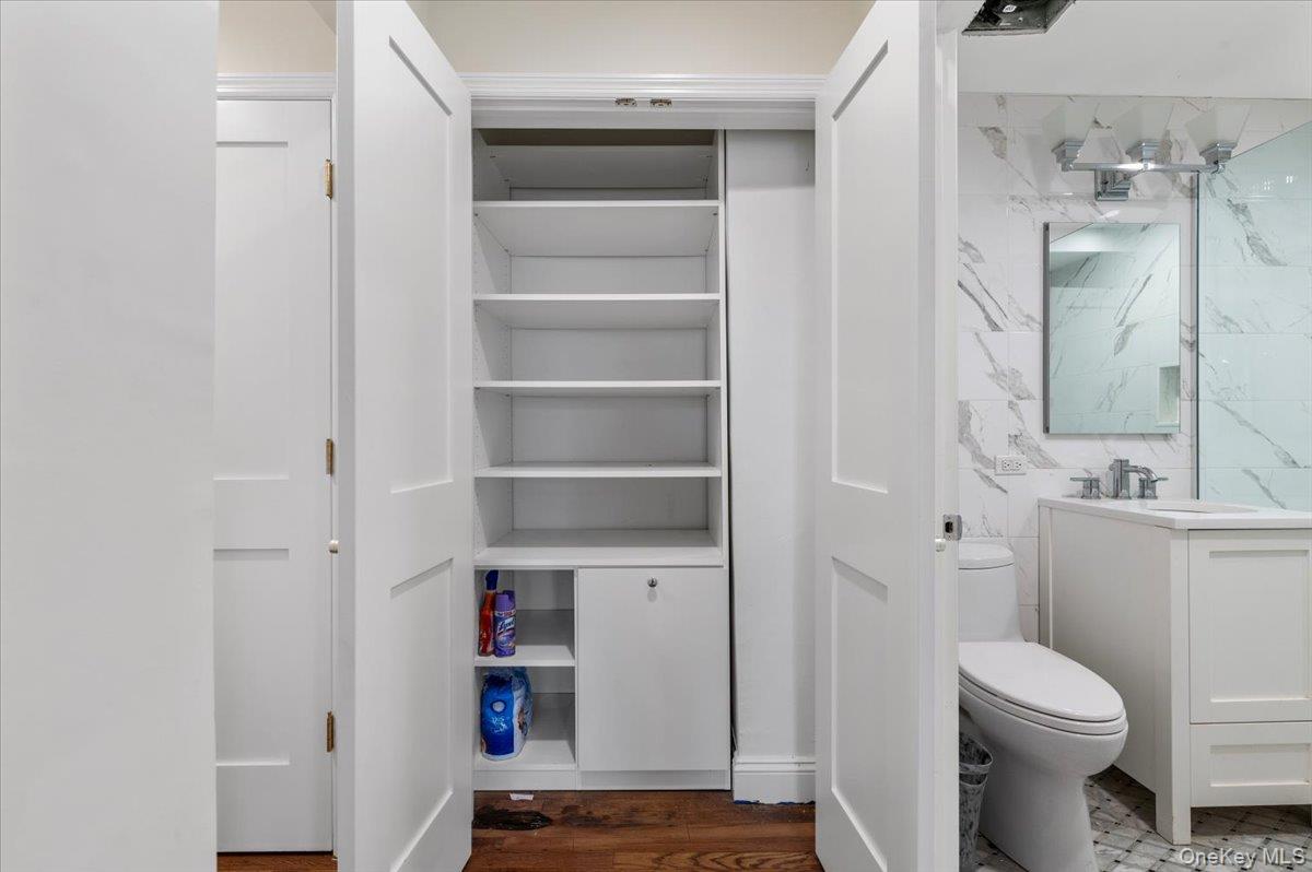 #18 photo, 833 Central Avenue, クイーンズ区 Far Rockaway , NY 11691