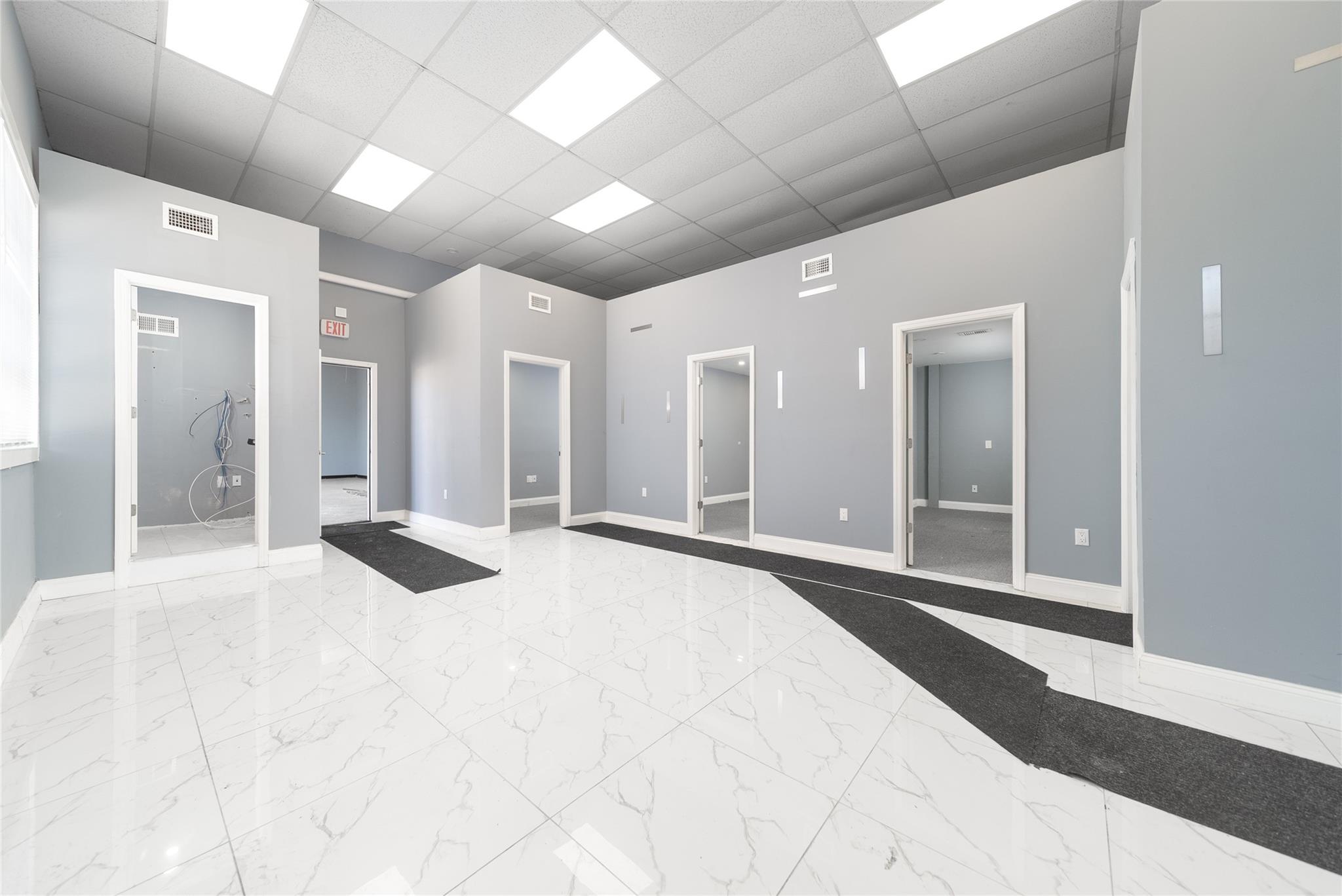 #5 photo, 254 E Jericho Turnpike, ナッソー郡 Mineola , NY 11501