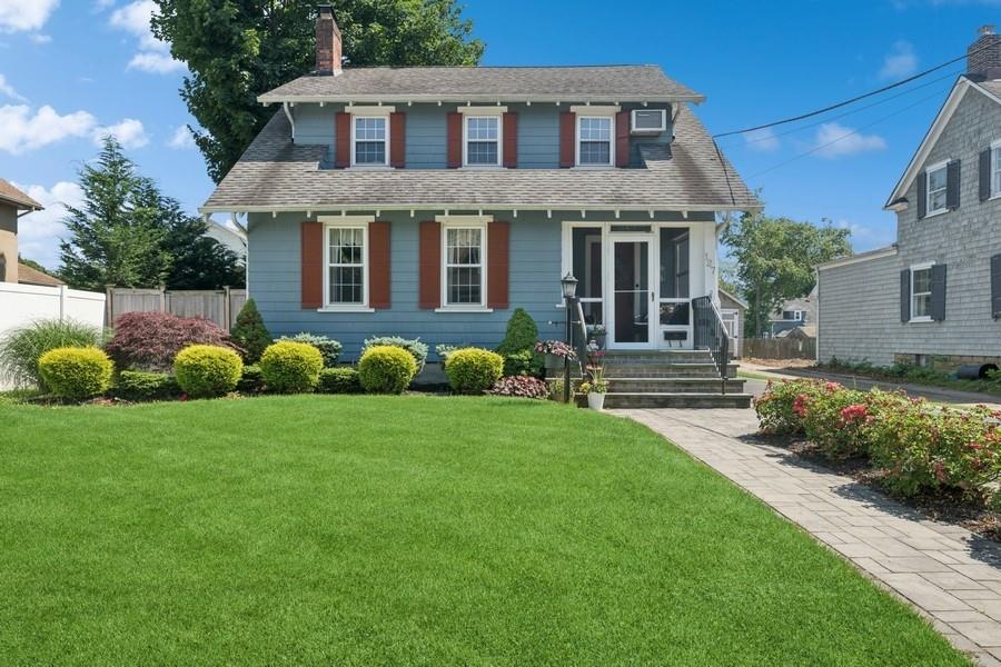 #1 photo, 127 Rose Street, ناسو Freeport , NY 11520