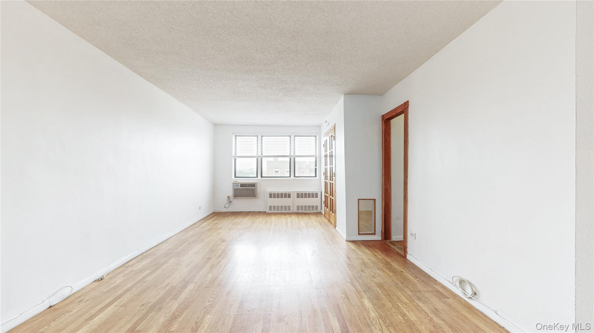 #7 photo, 8420 153rd Avenue, クイーンズ区 Howard Beach , NY 11414