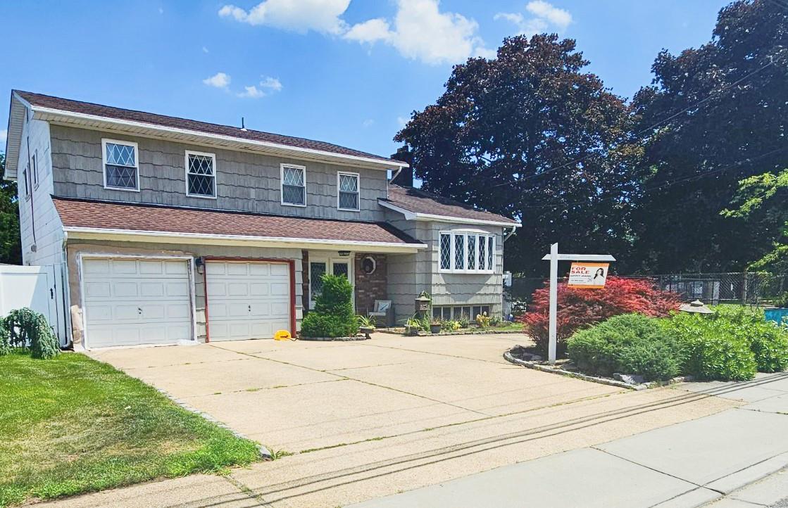 #1 photo, 2701 S Seamans Neck, ناسو Seaford , NY 11783