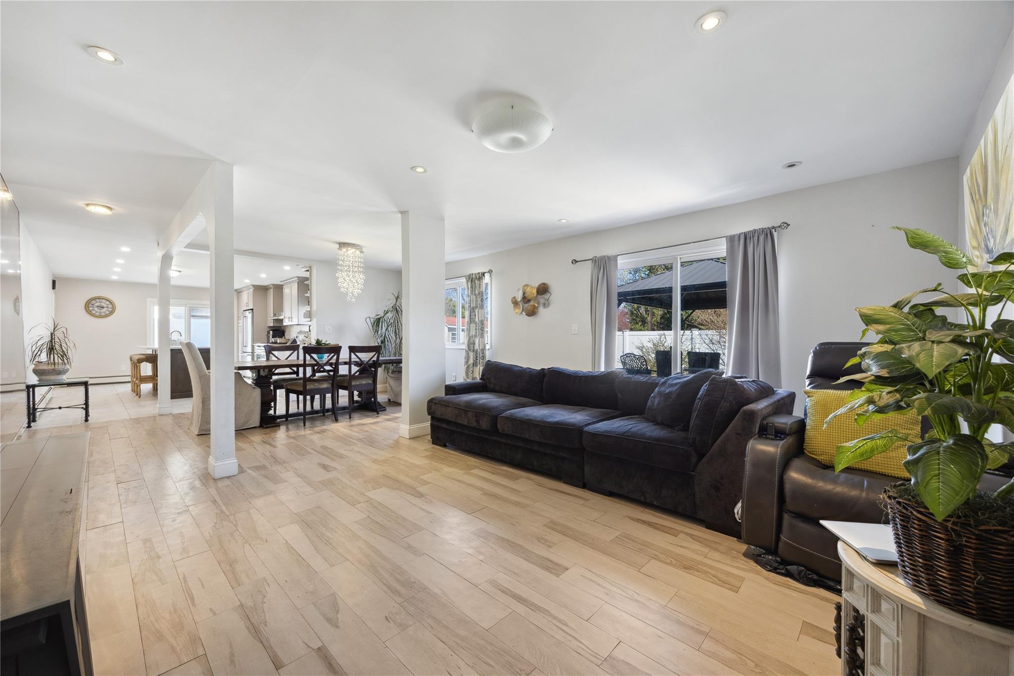 #3 photo, 2701 S Seamans Neck, 長島 Seaford , NY 11783