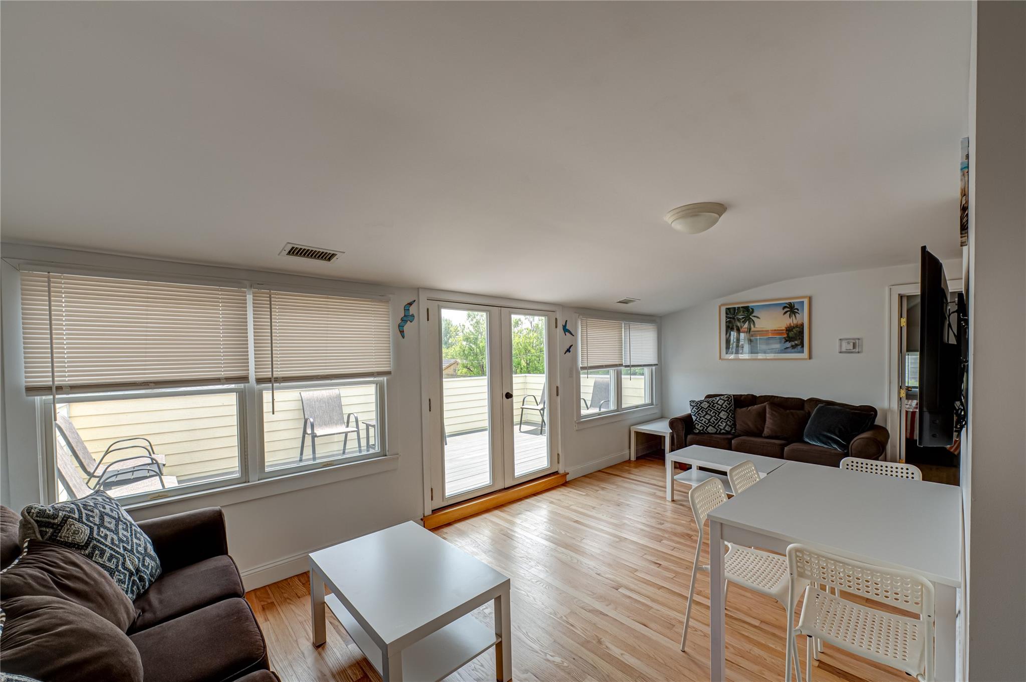 #11 photo, 125 Oak Street, サフォーク郡 Kismet , NY 11706