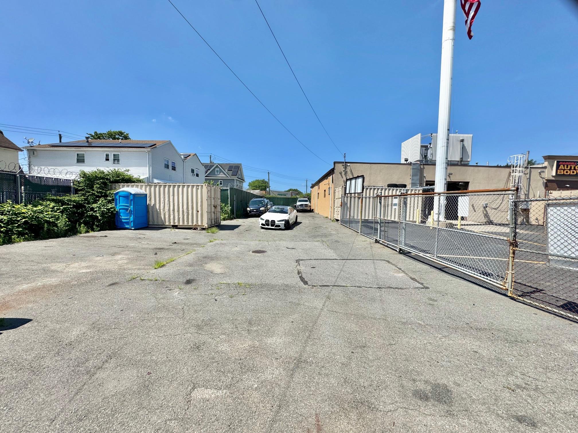 #19 photo, 146-10 Guy R. Brewer Boulevard, クイーンズ区 Jamaica , NY 11434