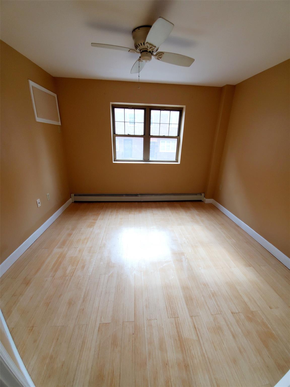 #14 photo, 83-75 117th Street, クイーンズ区 Kew Gardens , NY 11418