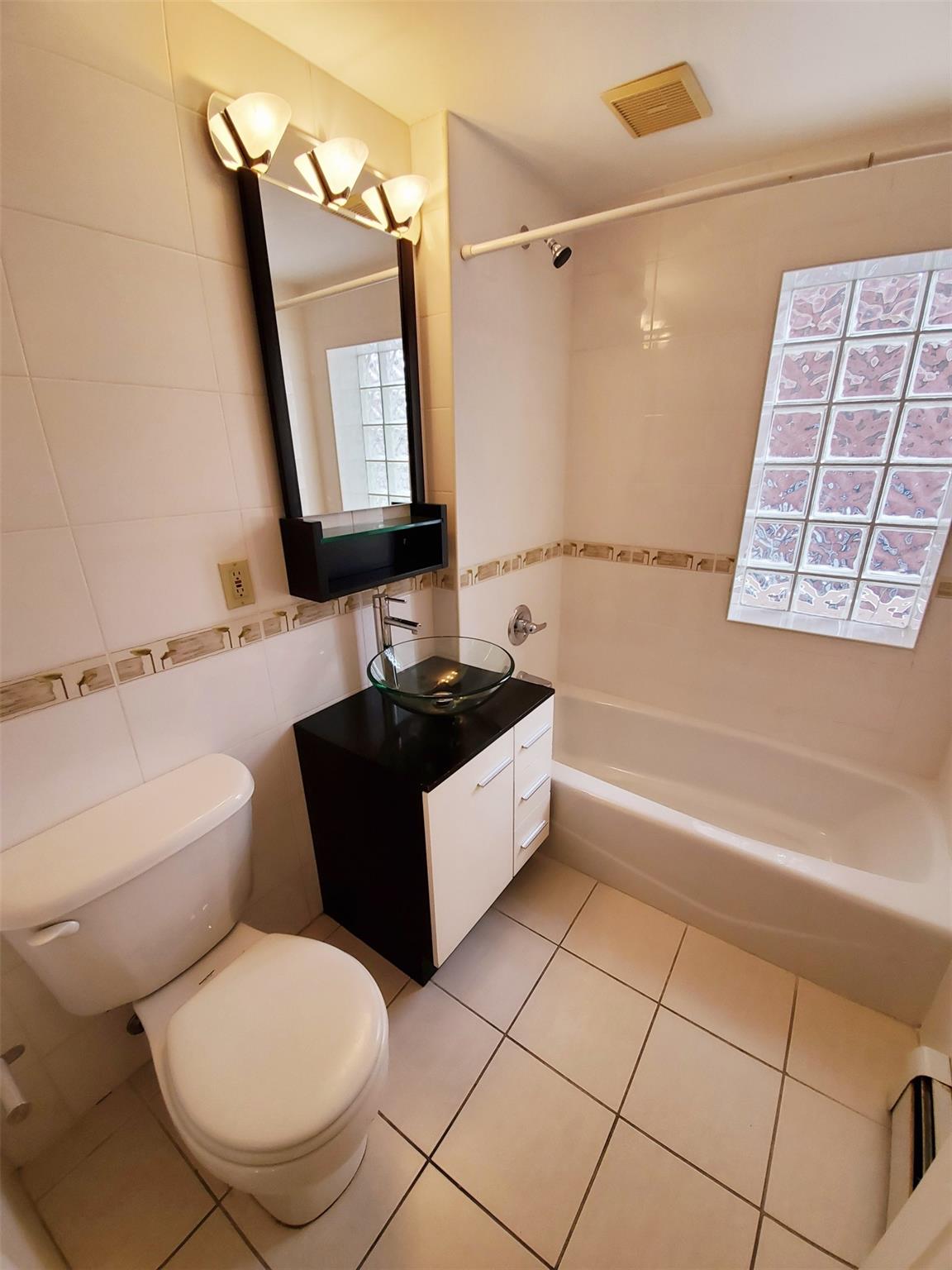 #17 photo, 83-75 117th Street, クイーンズ区 Kew Gardens , NY 11418