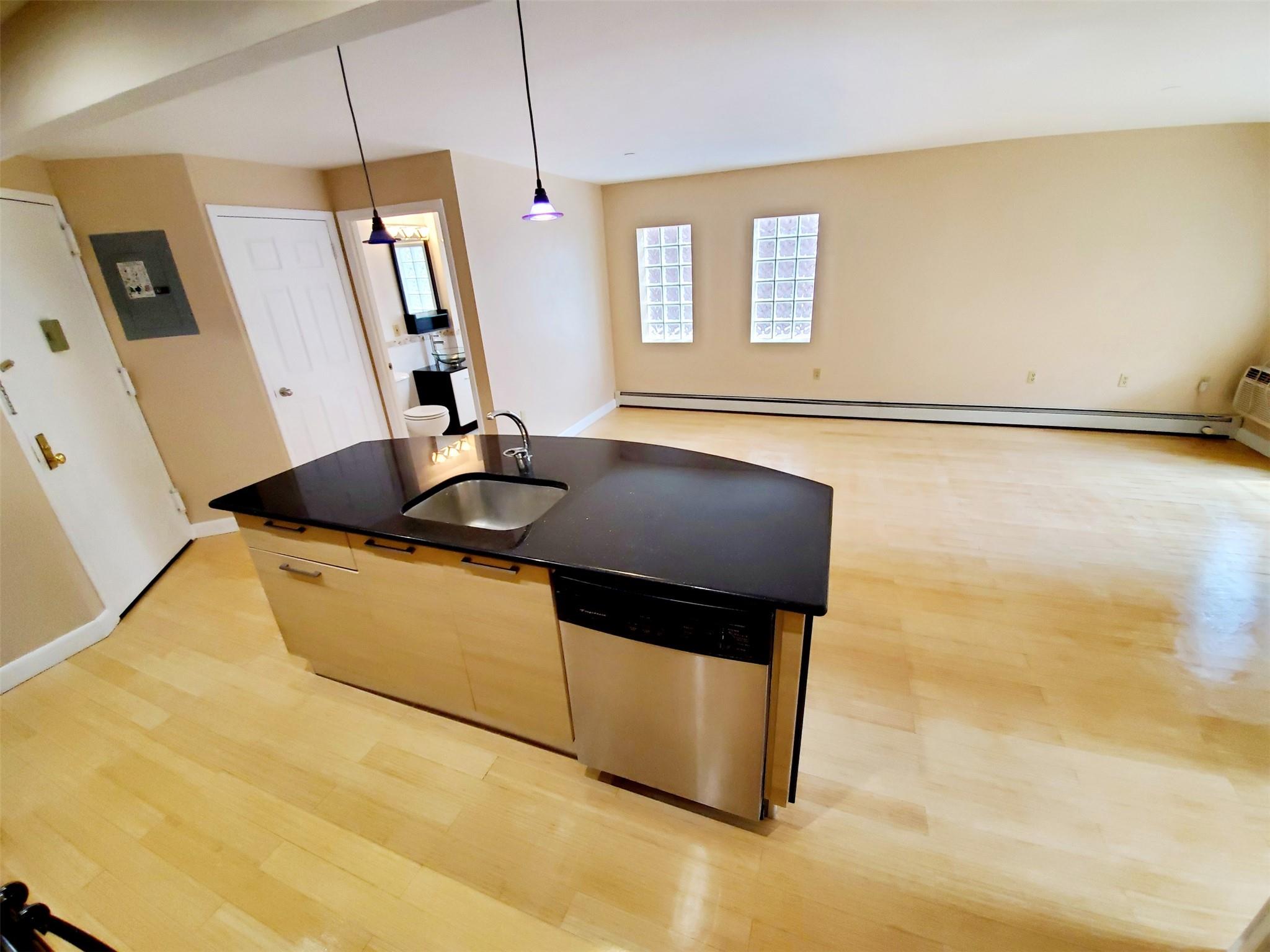 #5 photo, 83-75 117th Street, クイーンズ区 Kew Gardens , NY 11418