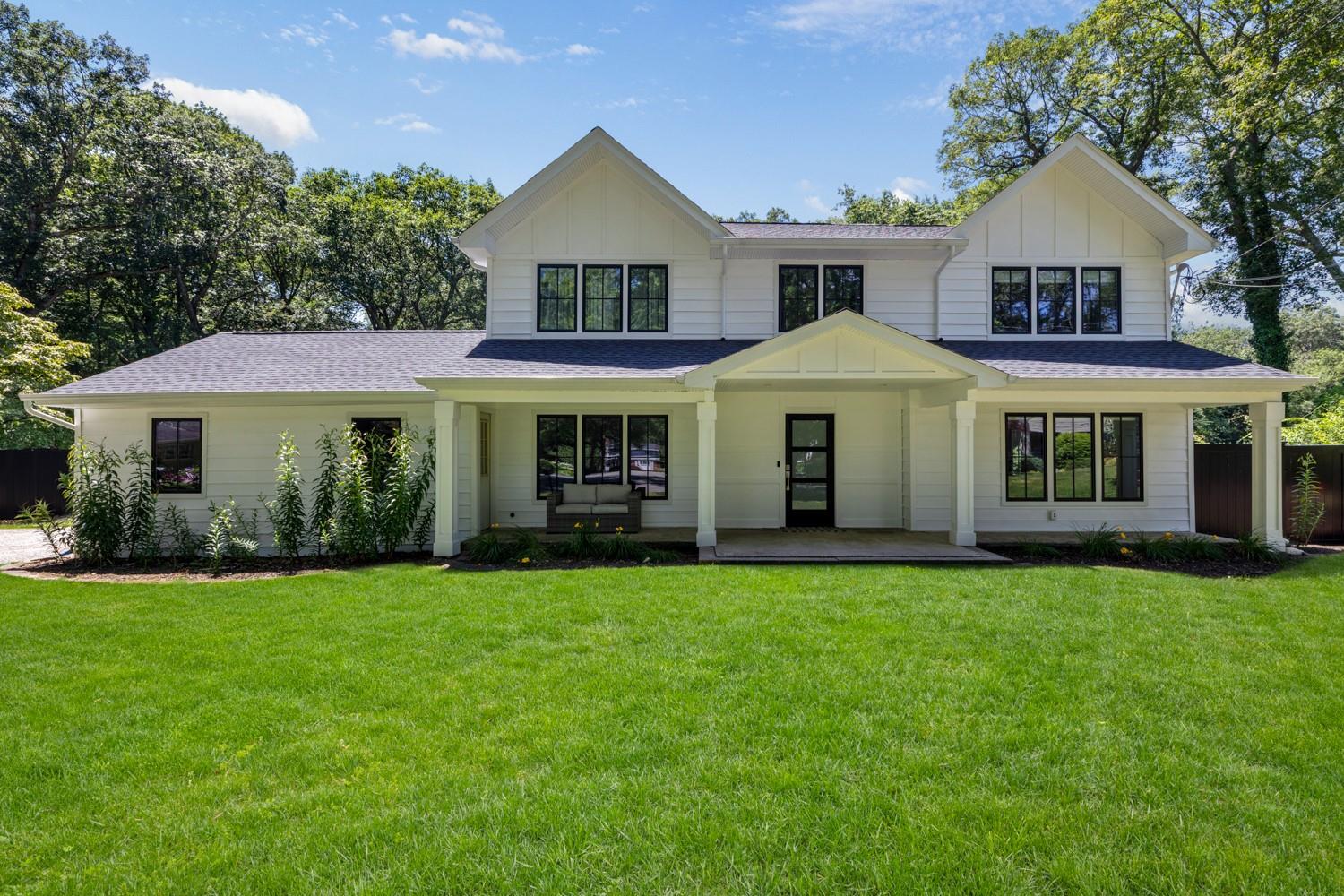 #1 photo, 9 Guthrie Court, سوفولك East Northport , NY 11731