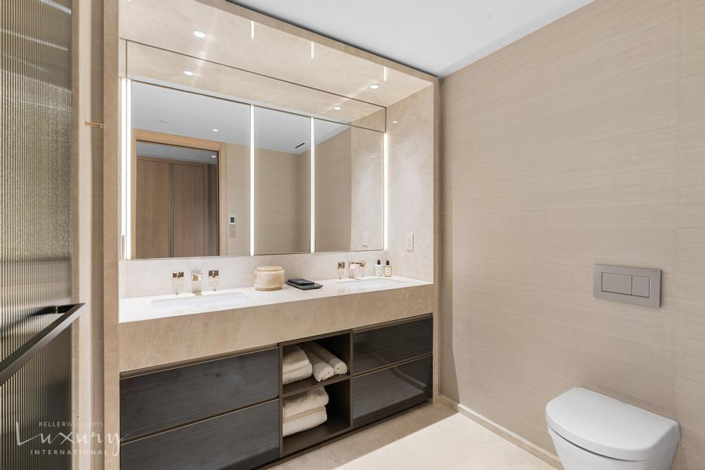 #9 photo, New York City, Midtown , NY 10022