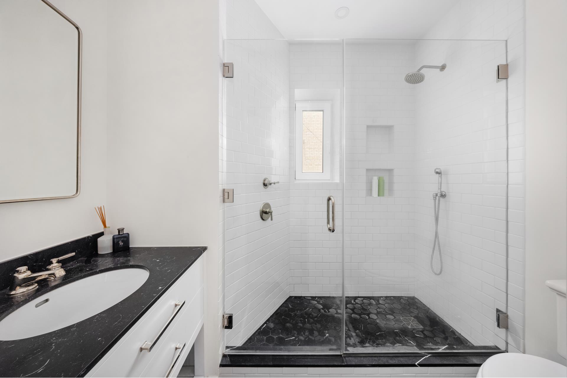 #10 photo, 186 CLINTON Avenue, ブルックリン区 Clinton Hill , NY 11205