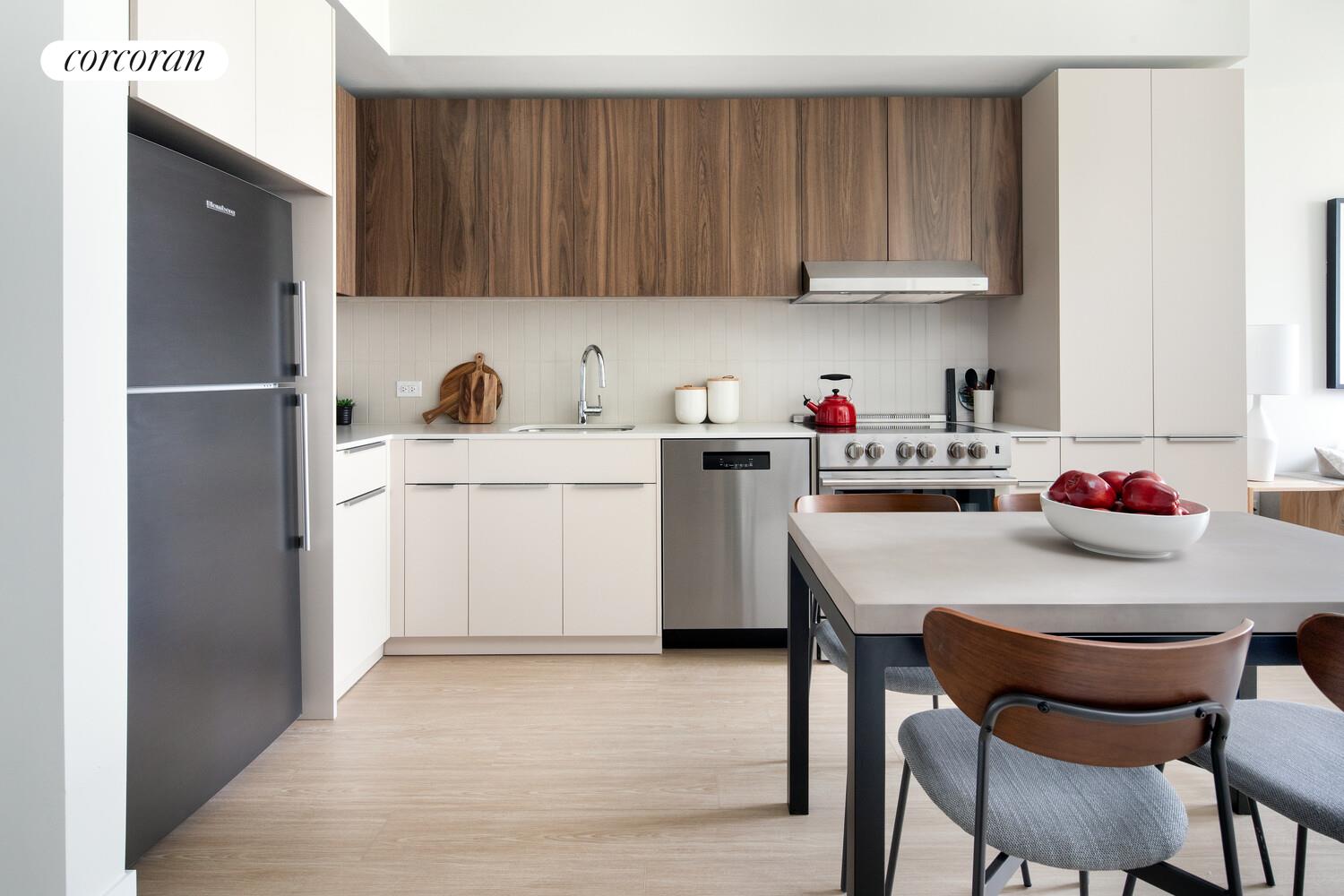 #5 photo, Astoria, كوينز Astoria , NY 11102