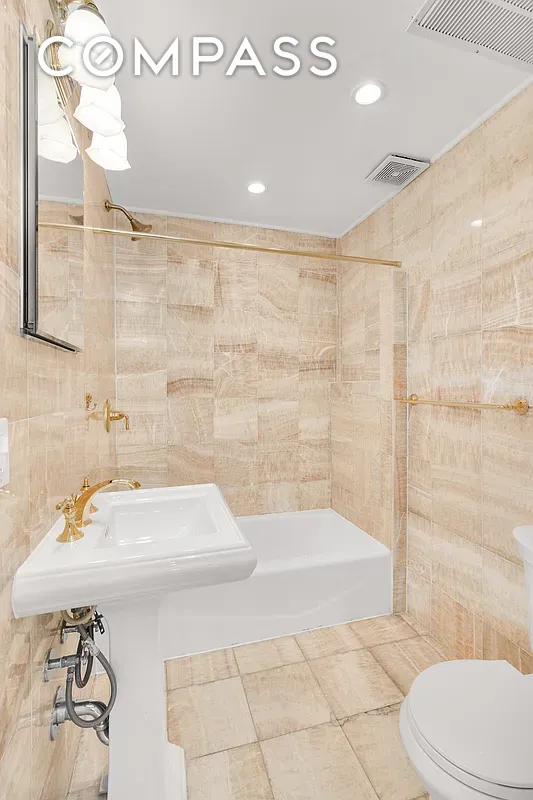 #14 photo, New York City, マンハッタン Upper East Side , NY 10021