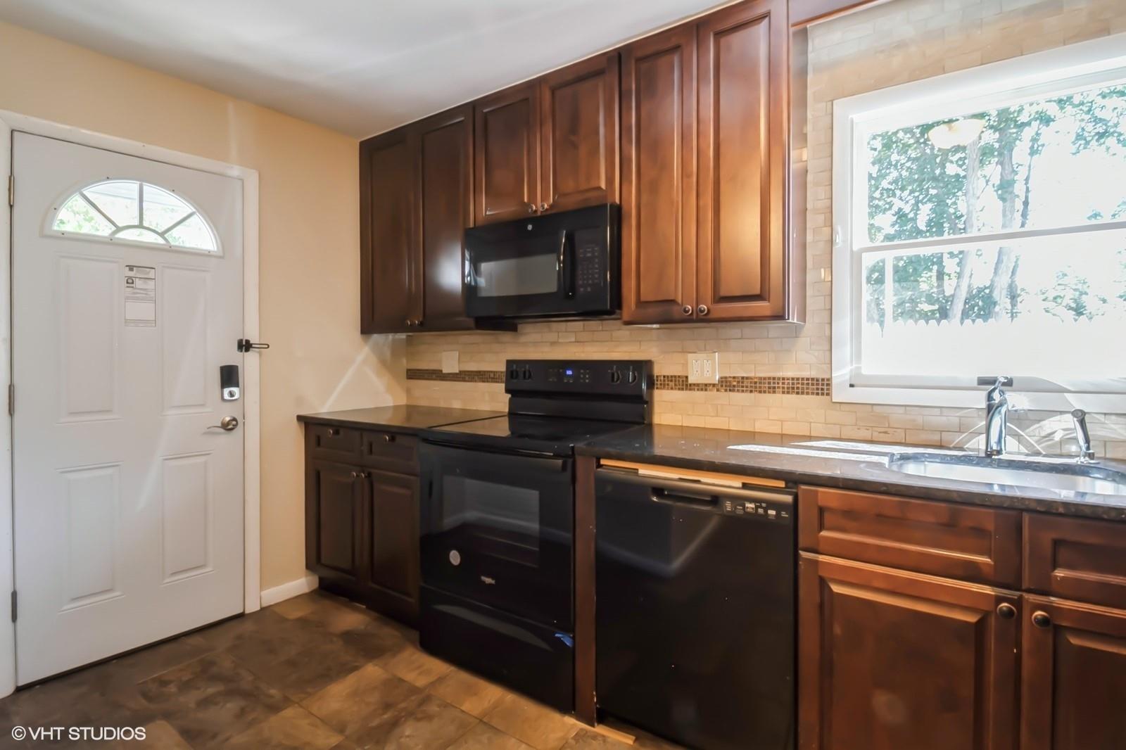 #1 photo, 392 King Street, Chappaqua , NY 10514